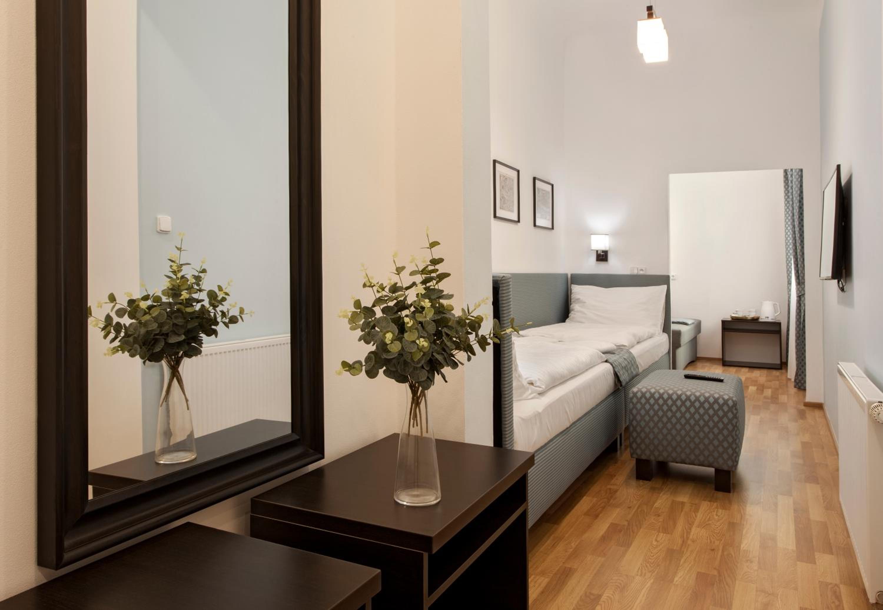 Quadruple Room with Private Bathroom