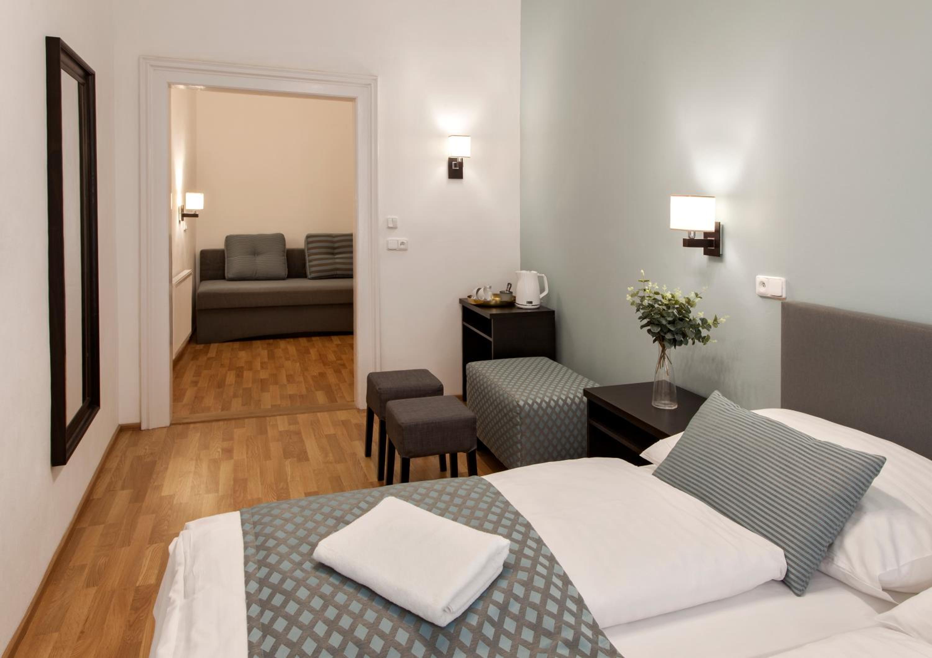 Classic Quadruple Room