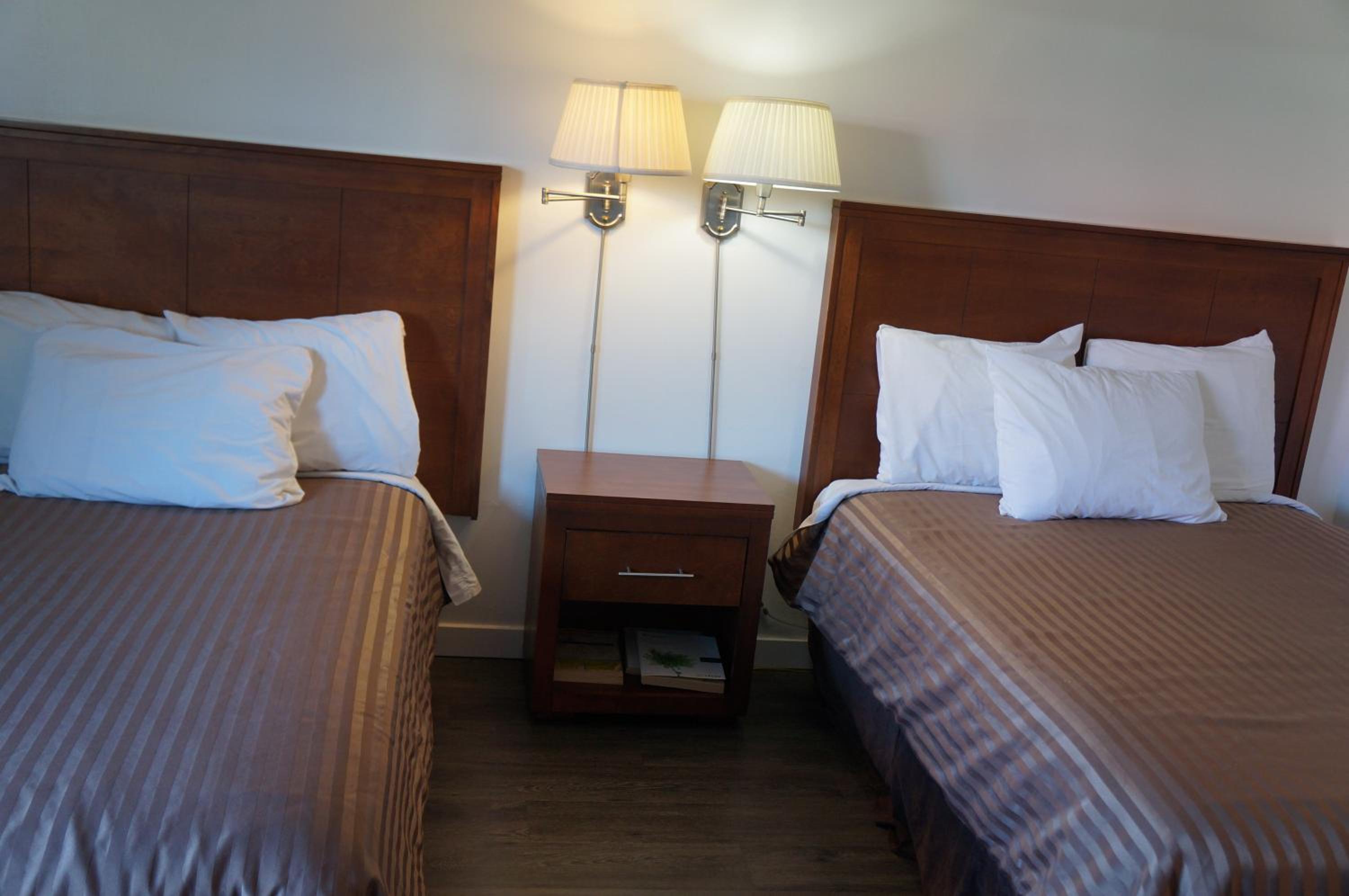 Double Room with Two Double Beds - Photo 26