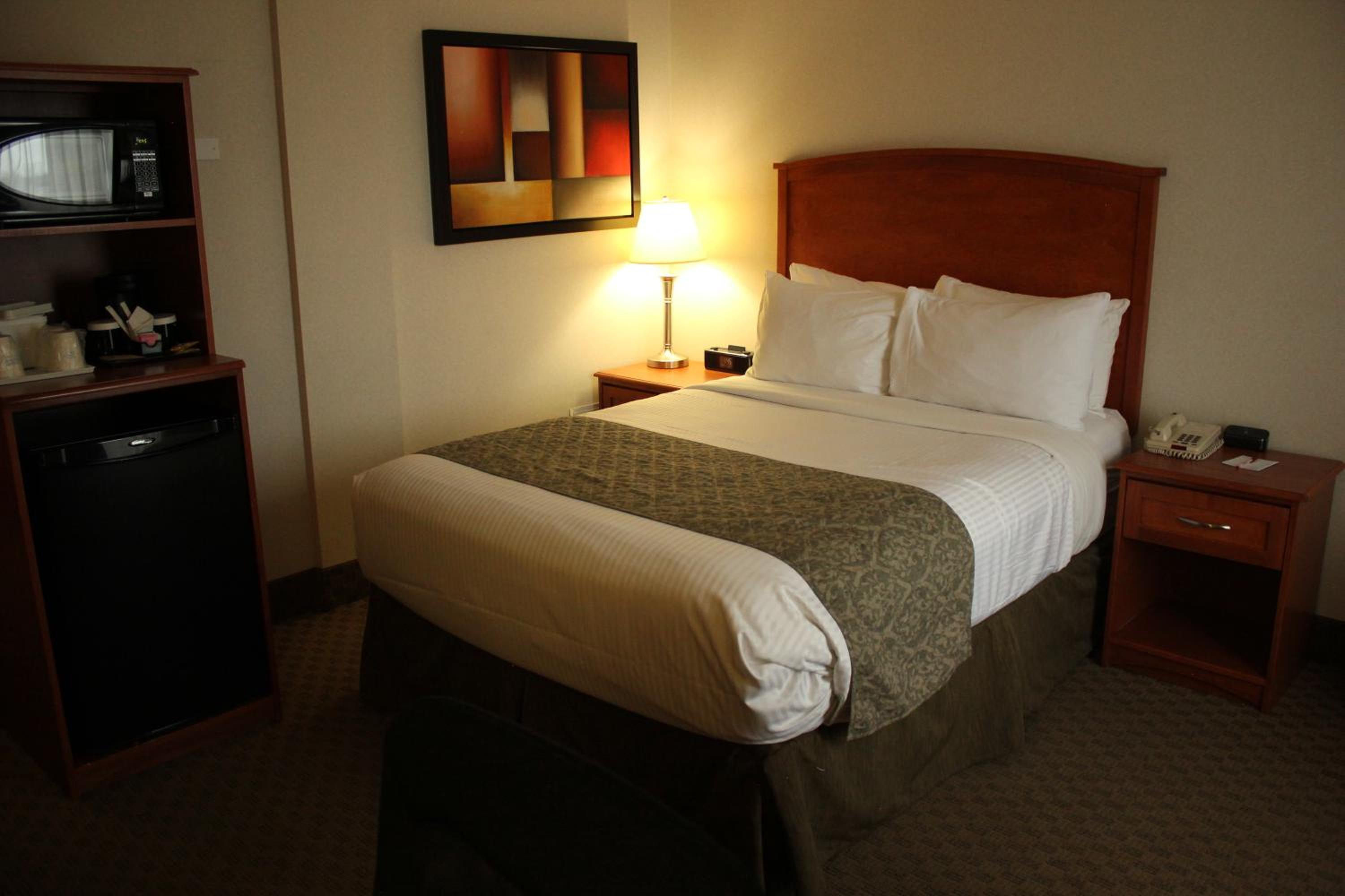 Deluxe Queen Room - Photo 6