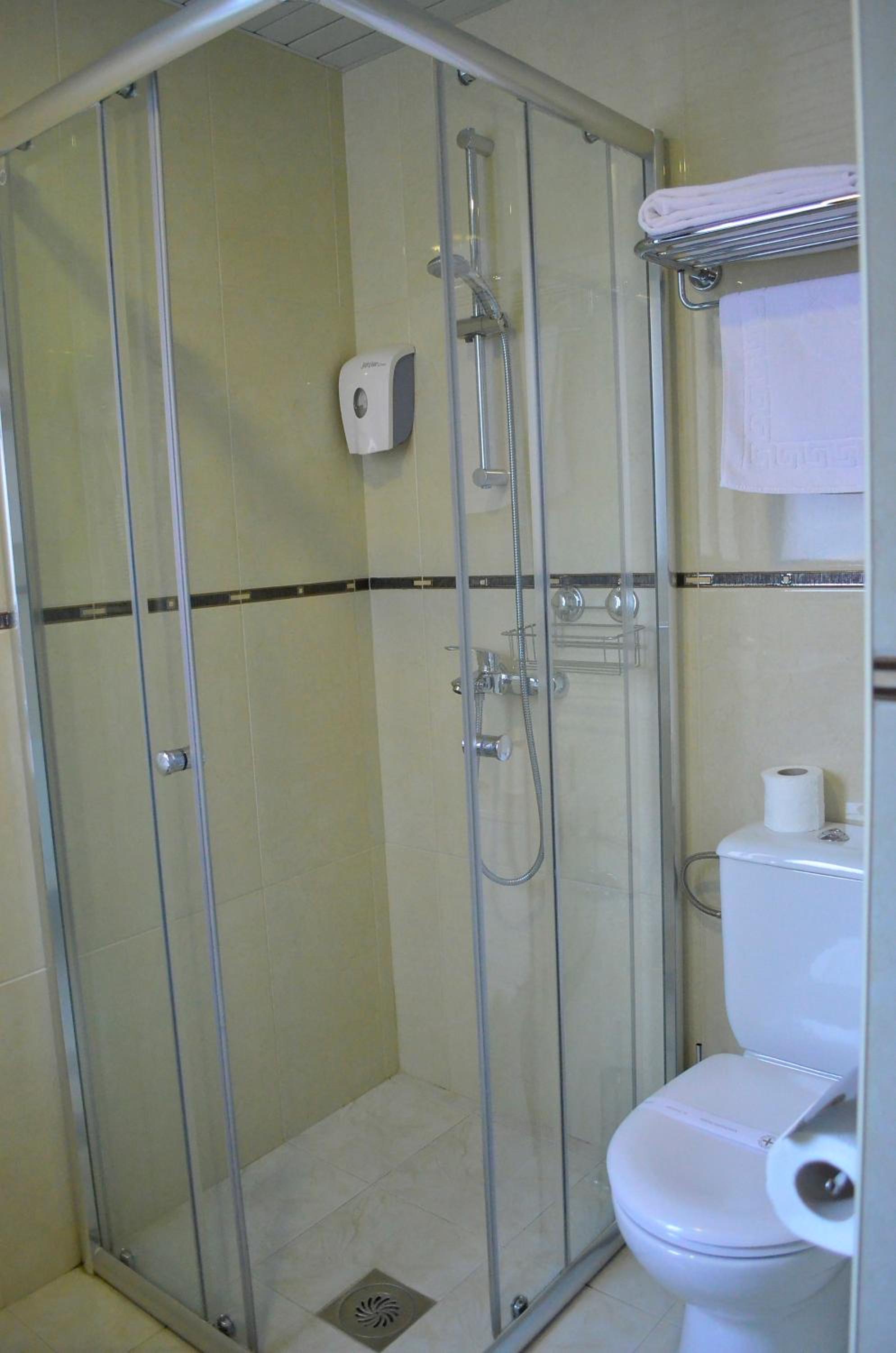 Economy Double or Twin Room - Photo 5