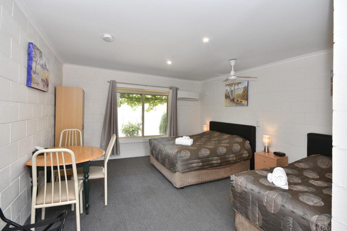 Large Double or Twin Room photo 2