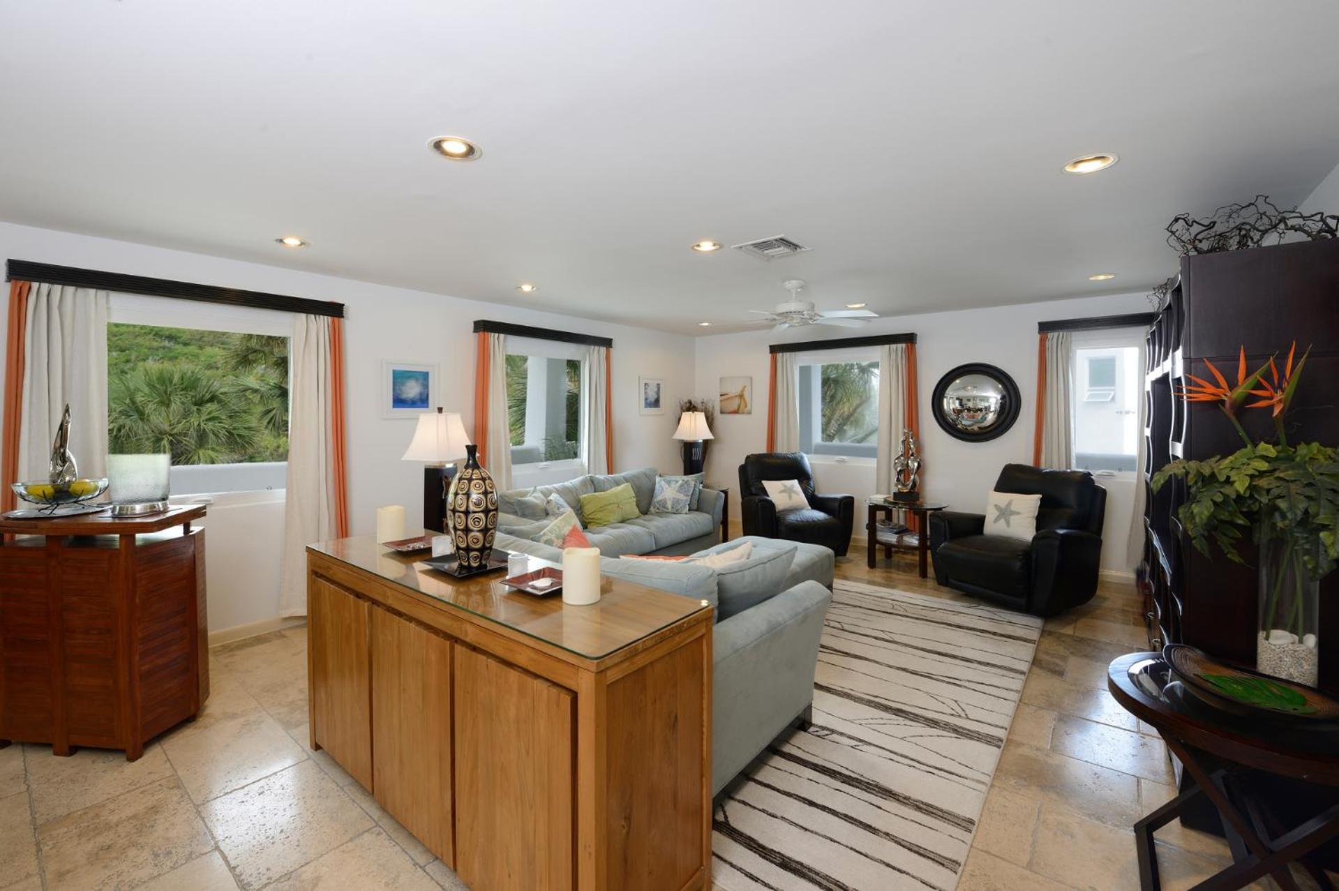 One Bedroom Condo SeaStar photo 2