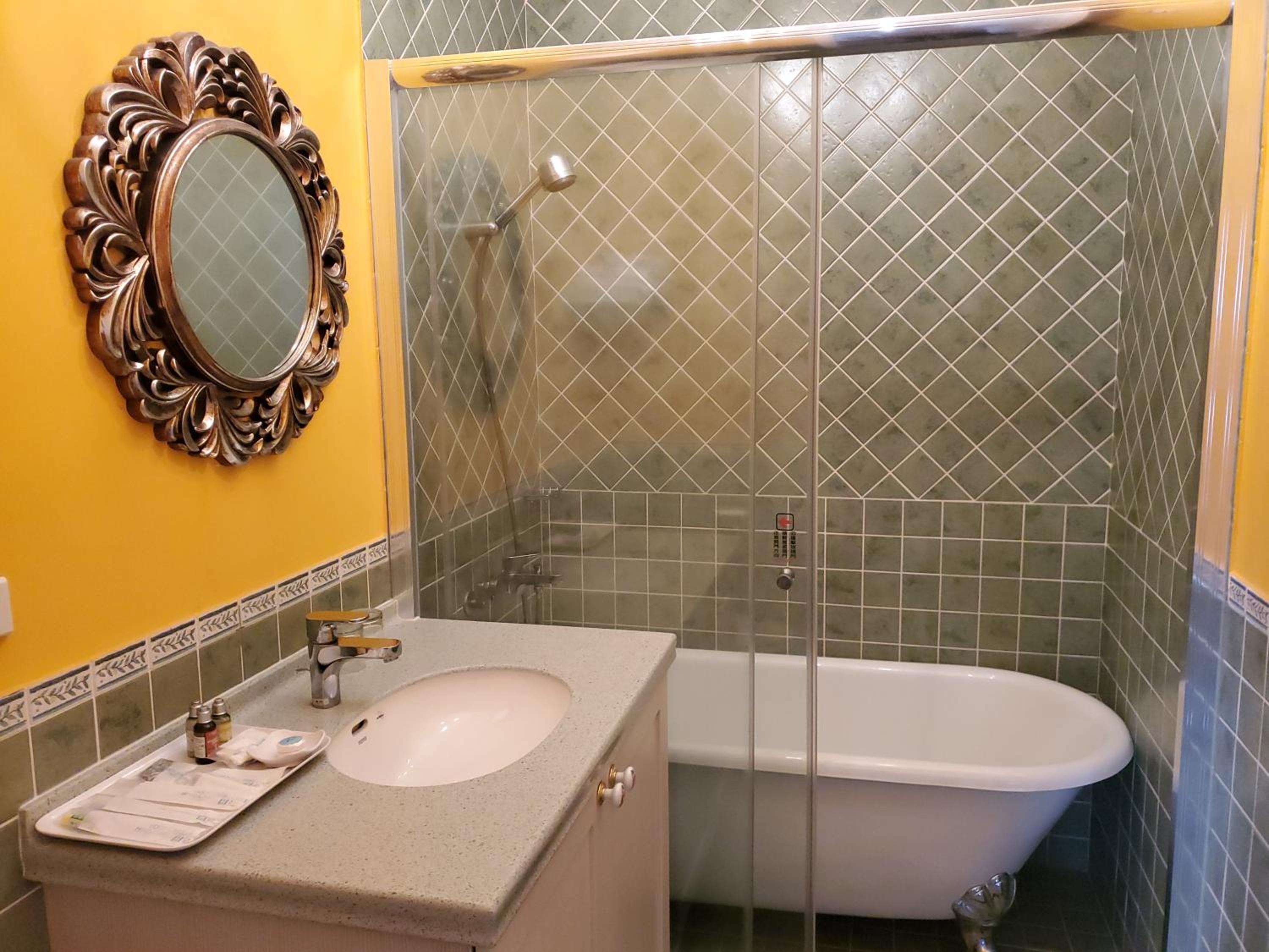 Budget Double Room photo 2