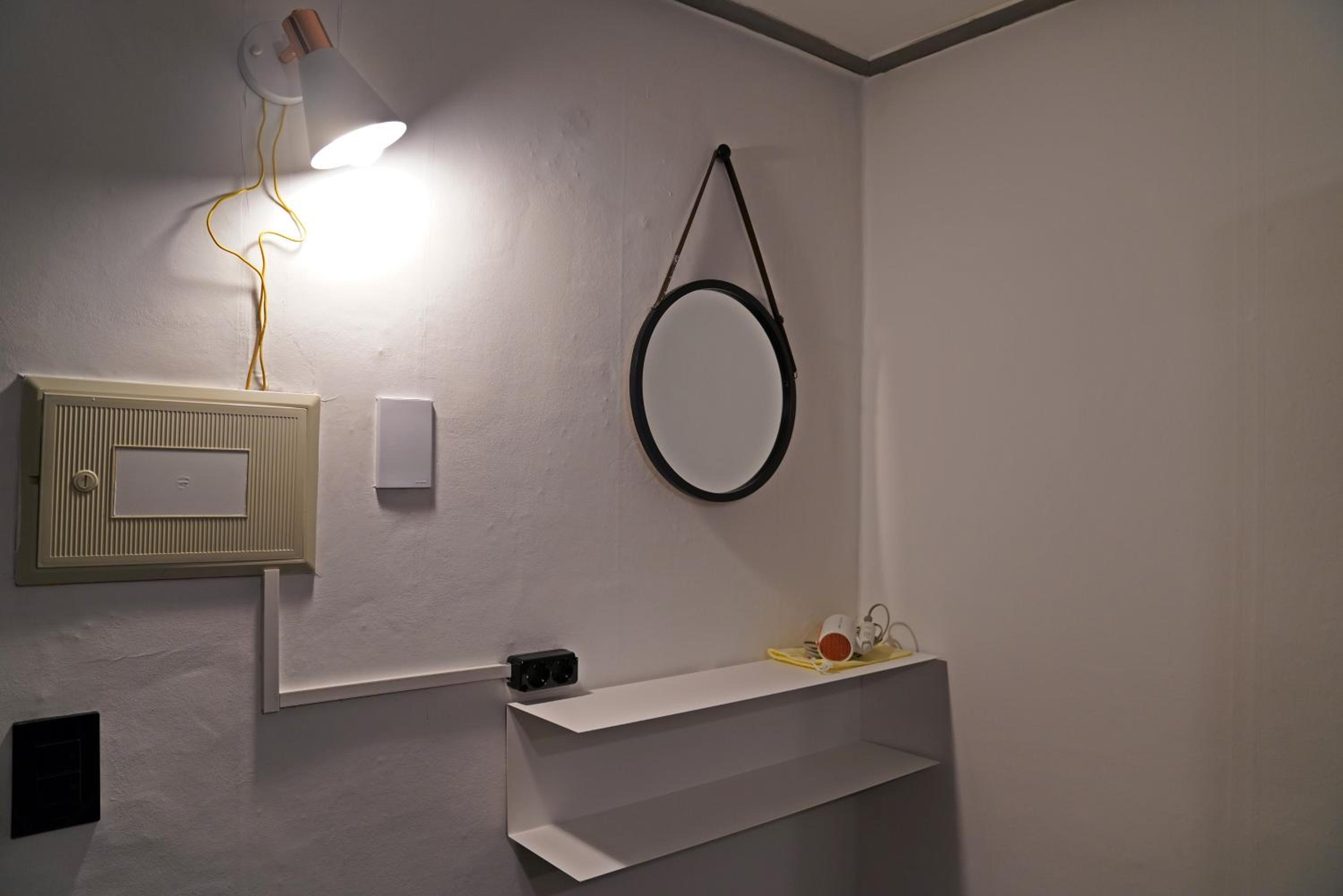 Quadruple Room with Private Bathroom - Photo 9