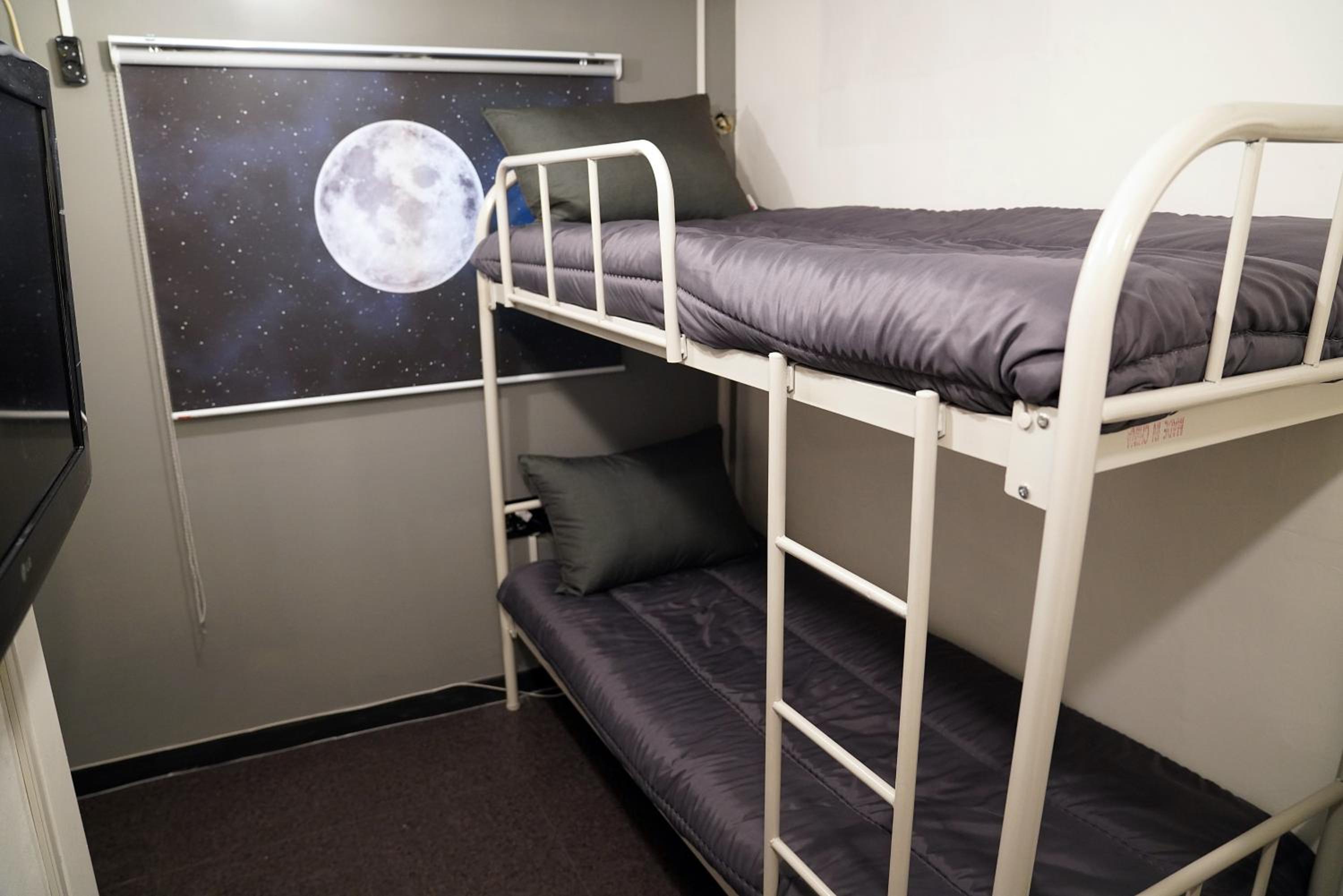 Economy Twin Room