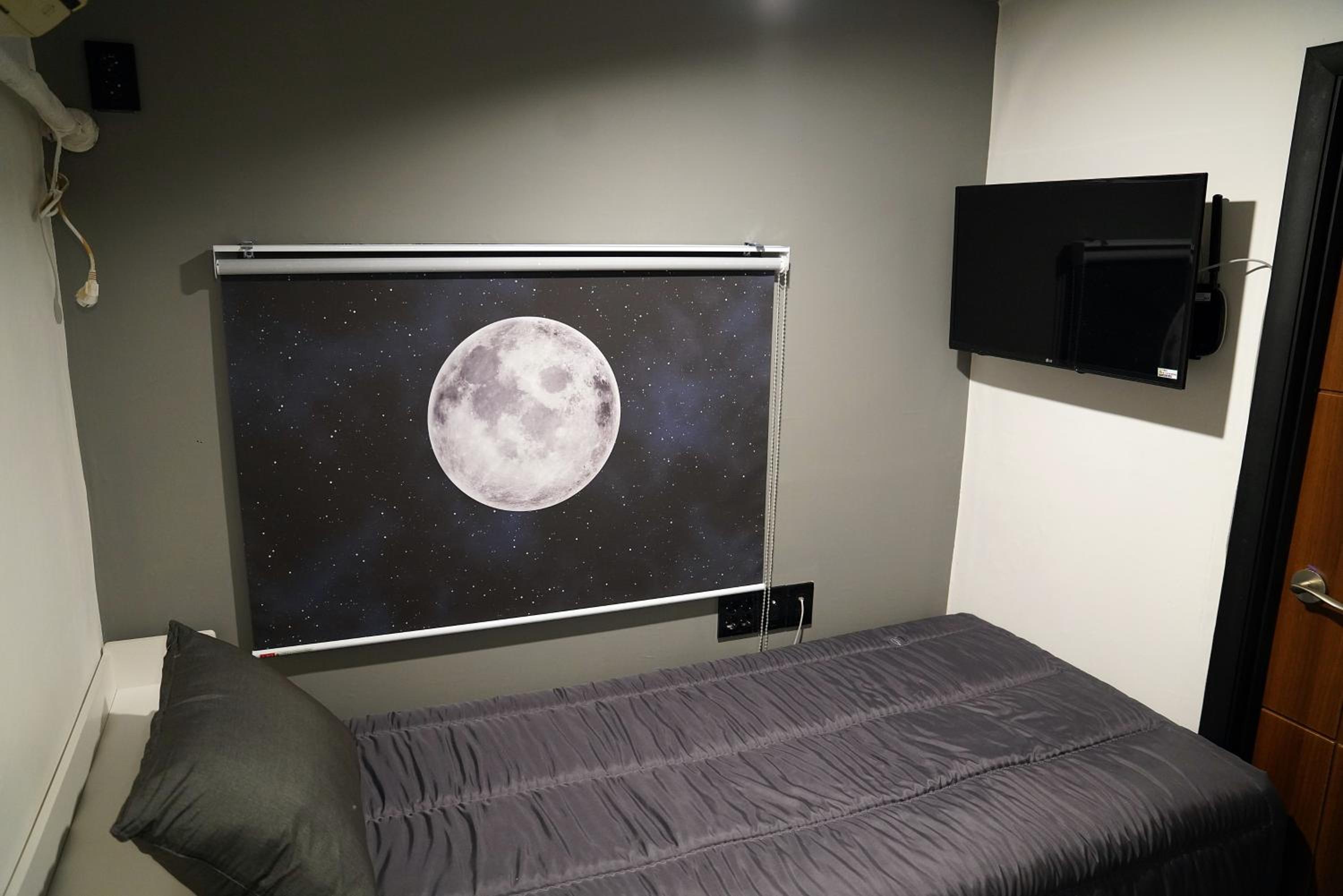 Single Room with Private Bathroom