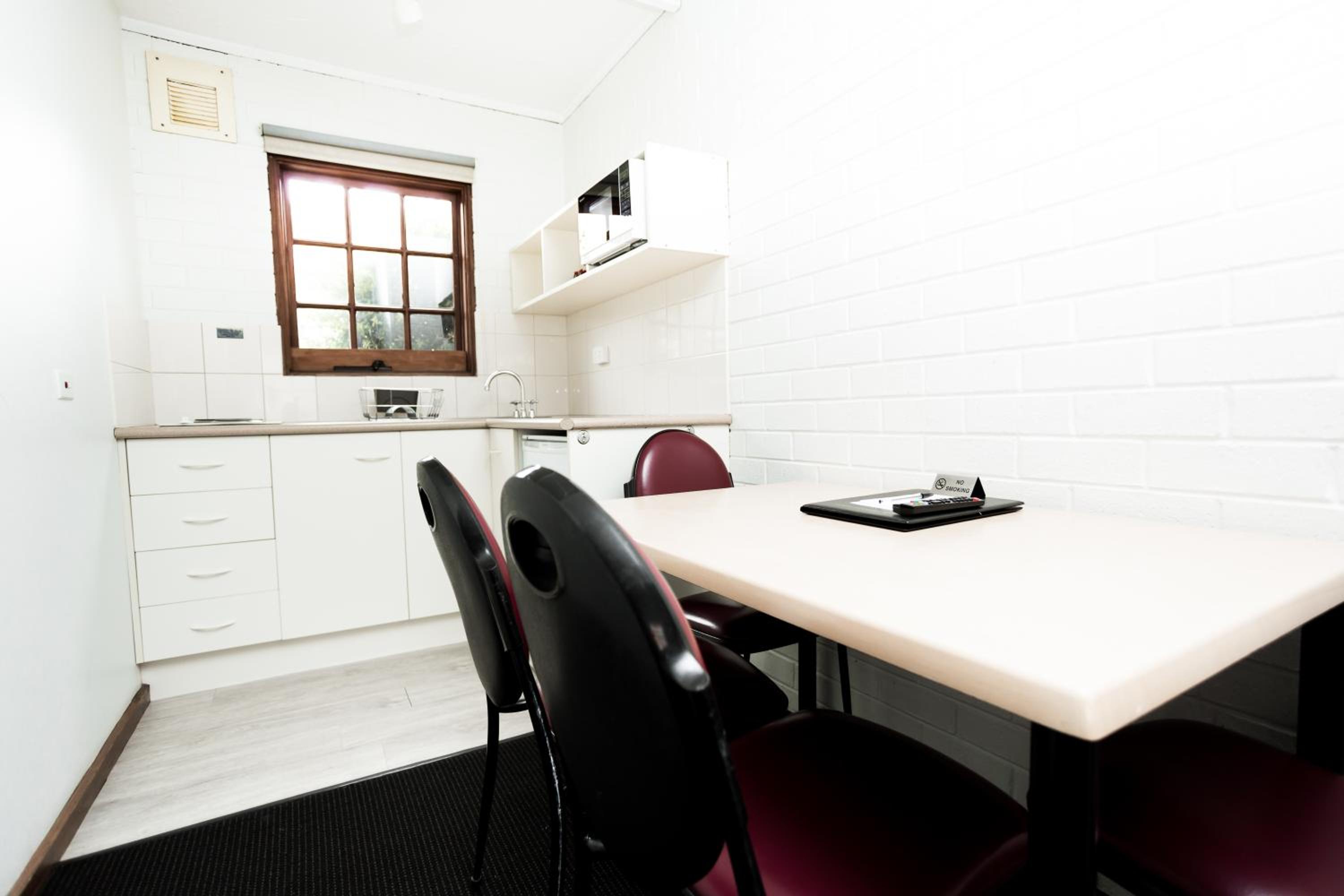 Two-Bedroom Apartment - Photo 6
