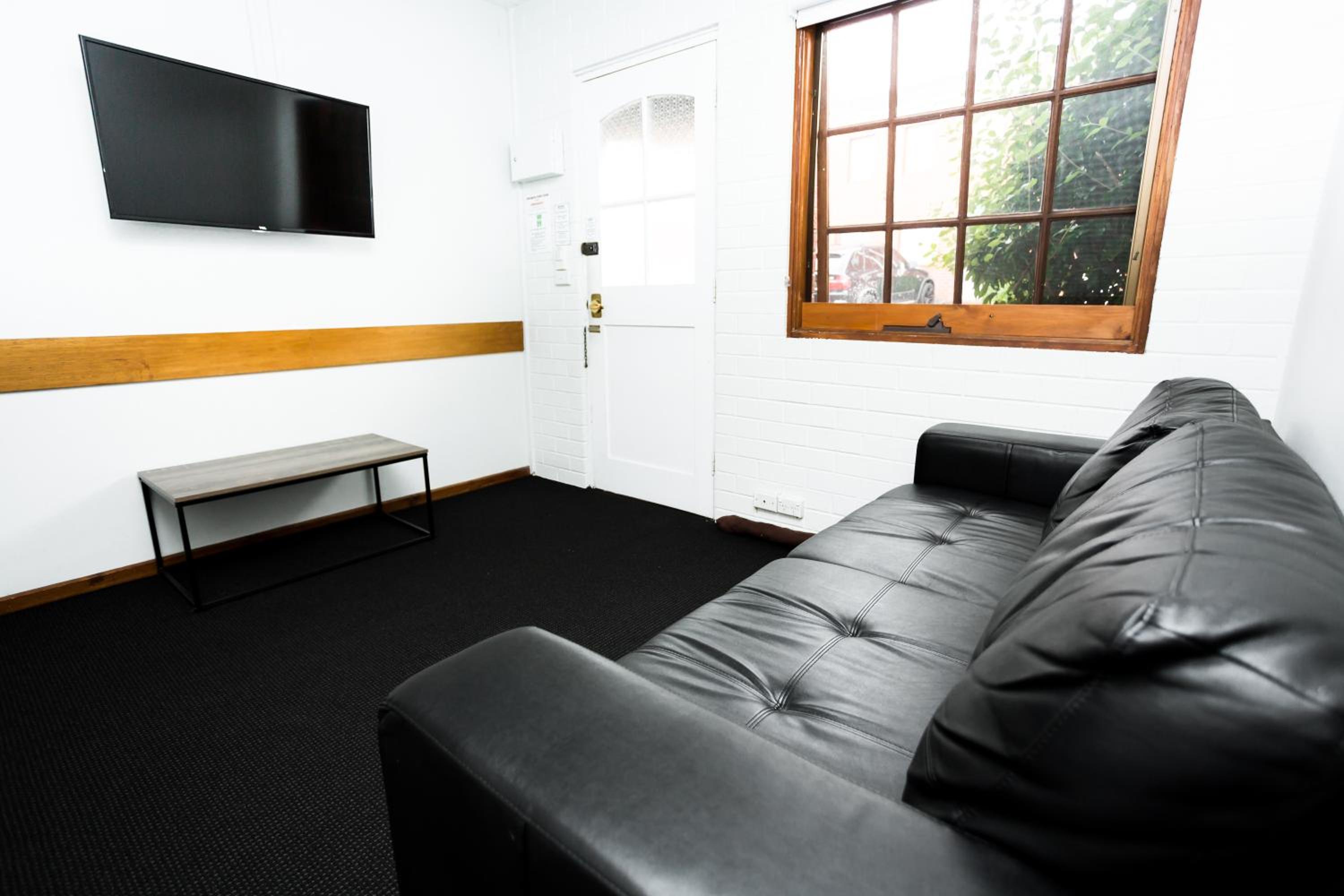Two-Bedroom Apartment - Photo 5
