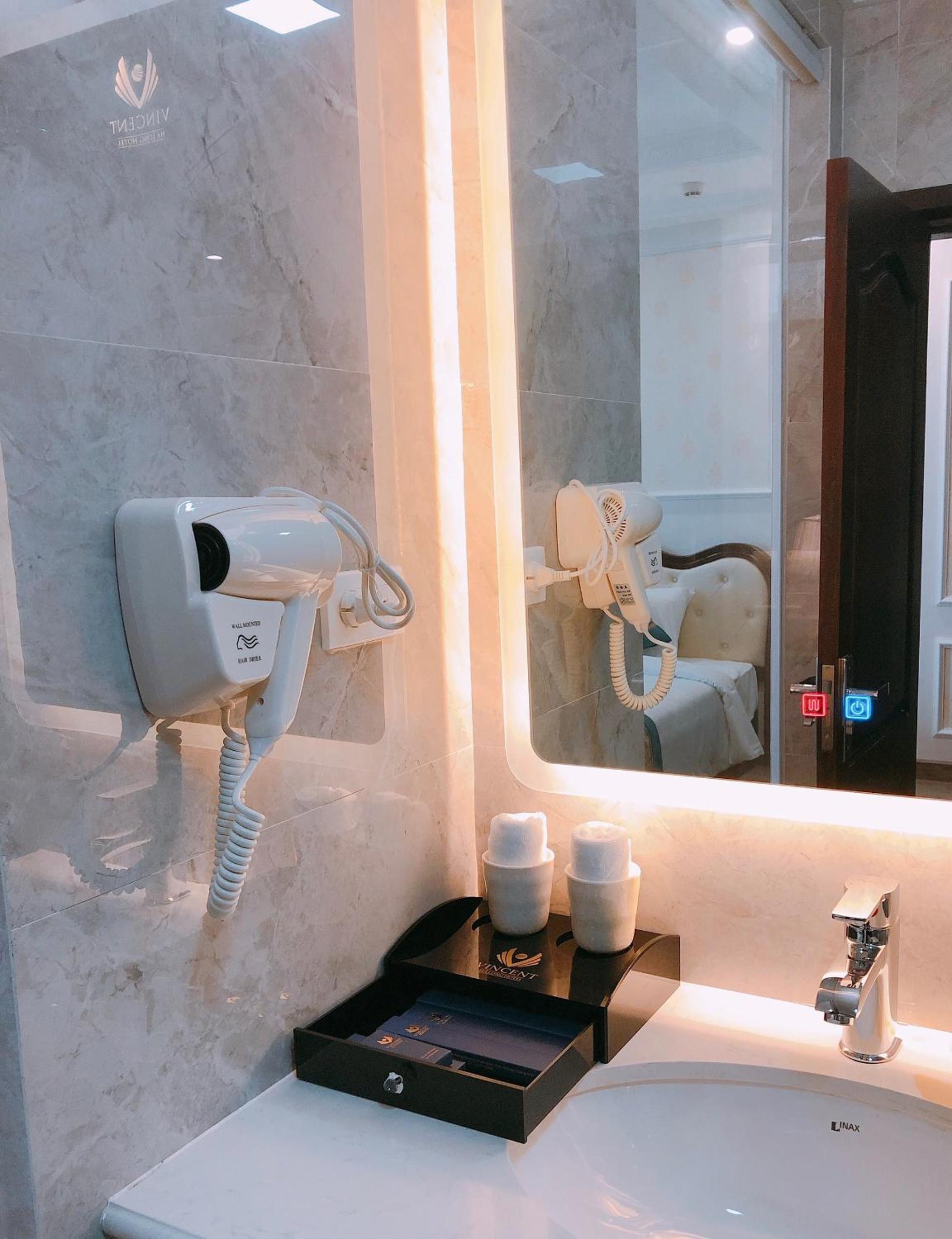 Twin Room - Photo 41