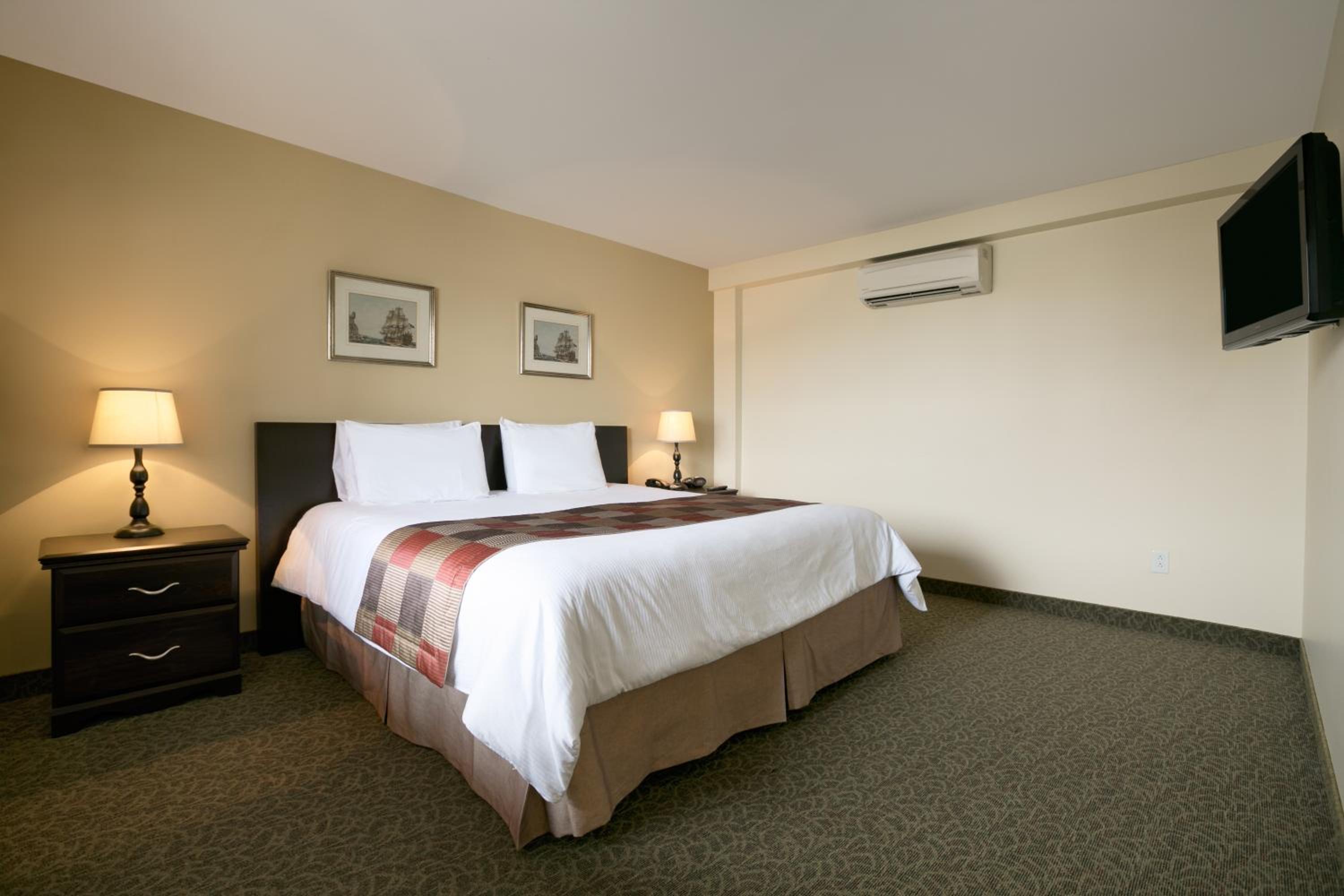 King Room - Non-Smoking