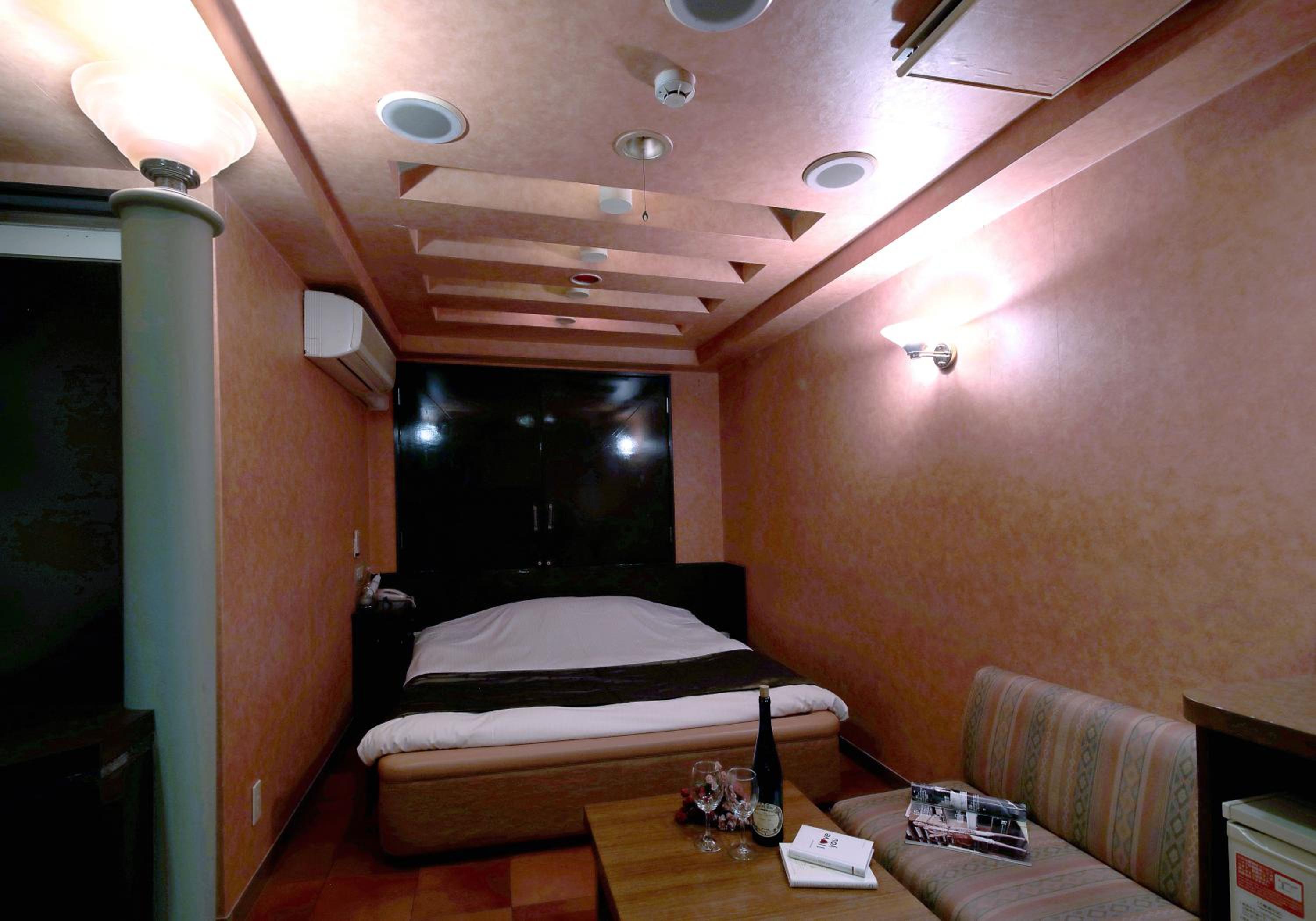 Standard Double Room - Photo 2