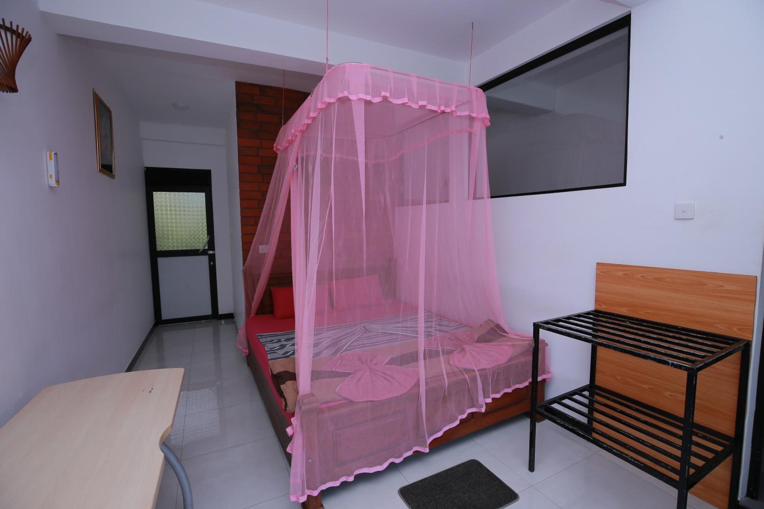 Standard Double Room with Ella Rock View