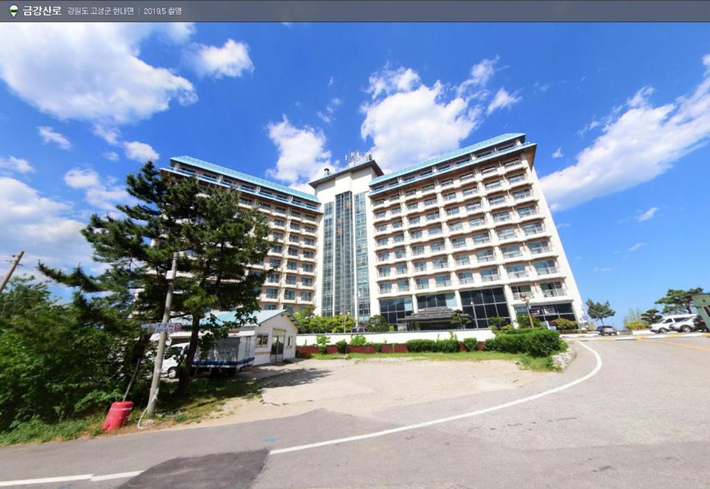 30PY - Photo 2