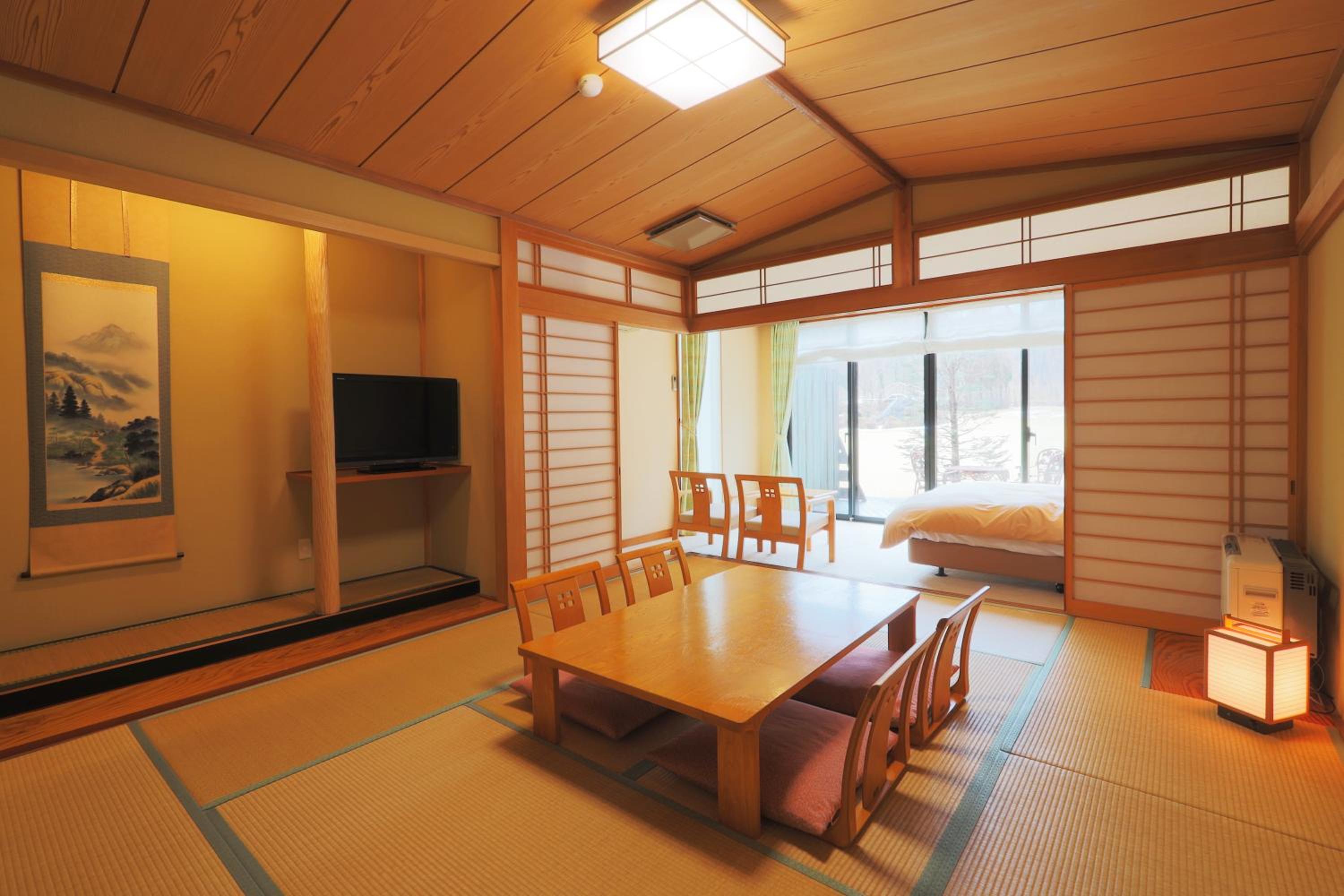 Junior Suite with Mountain View