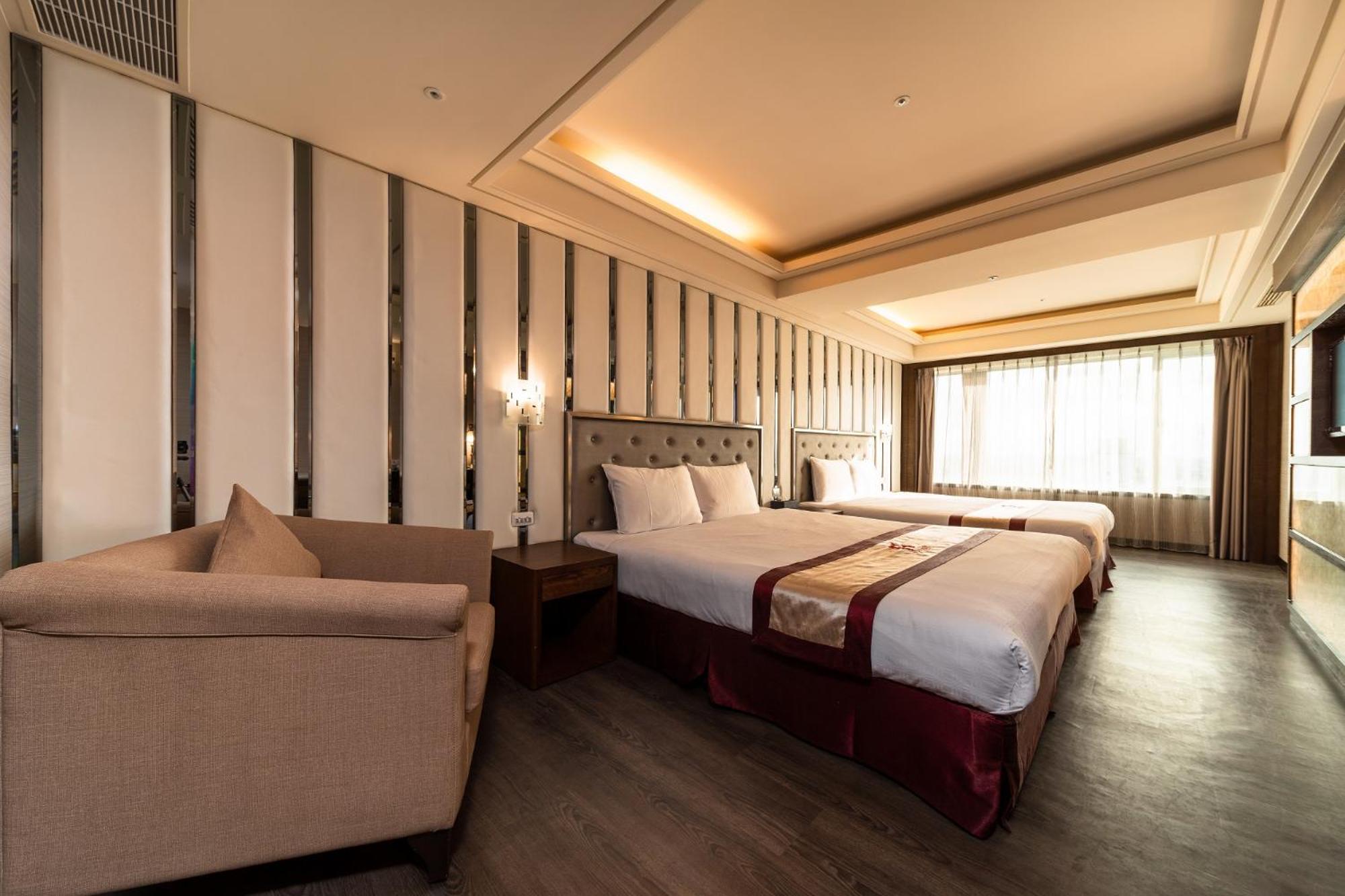 Deluxe Triple Room photo 3