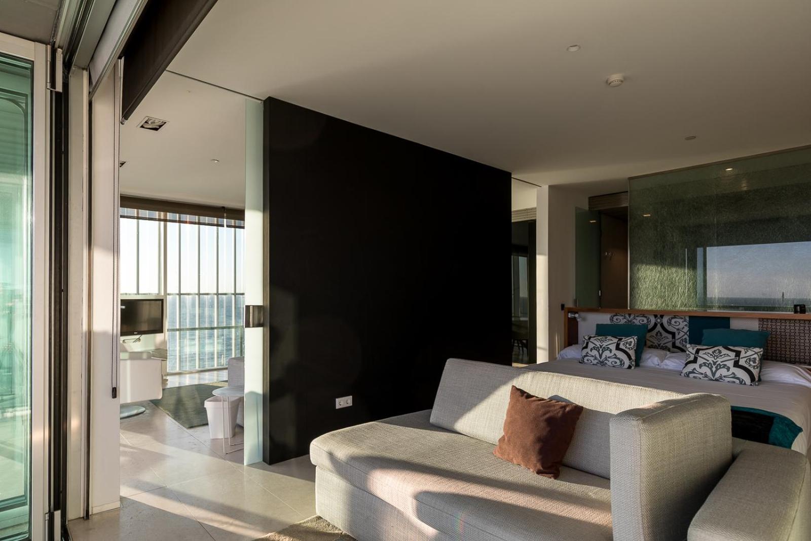 Junior Suite with Sea View - Photo 2