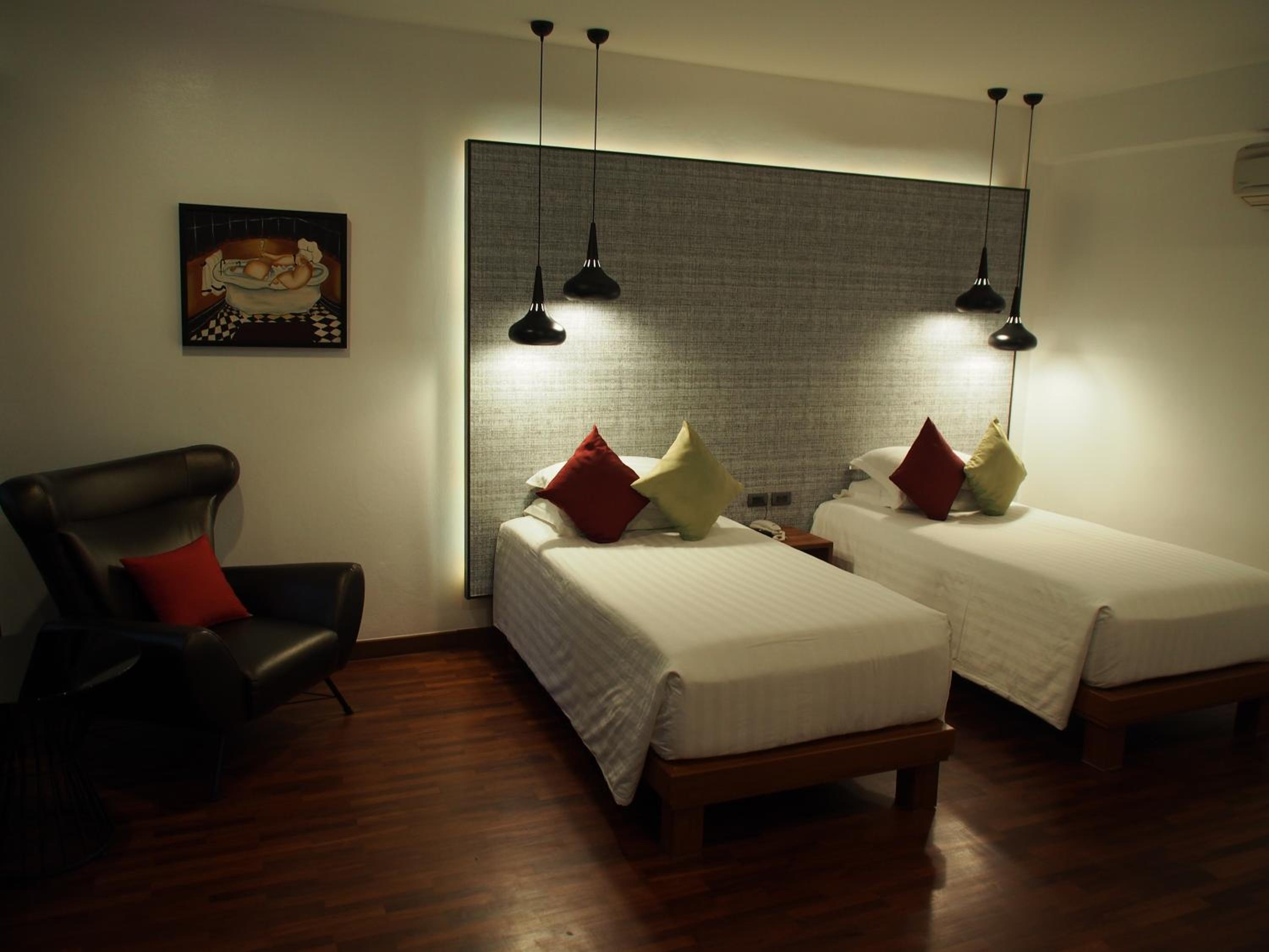 Standard Twin Room with Garden View - Photo 1
