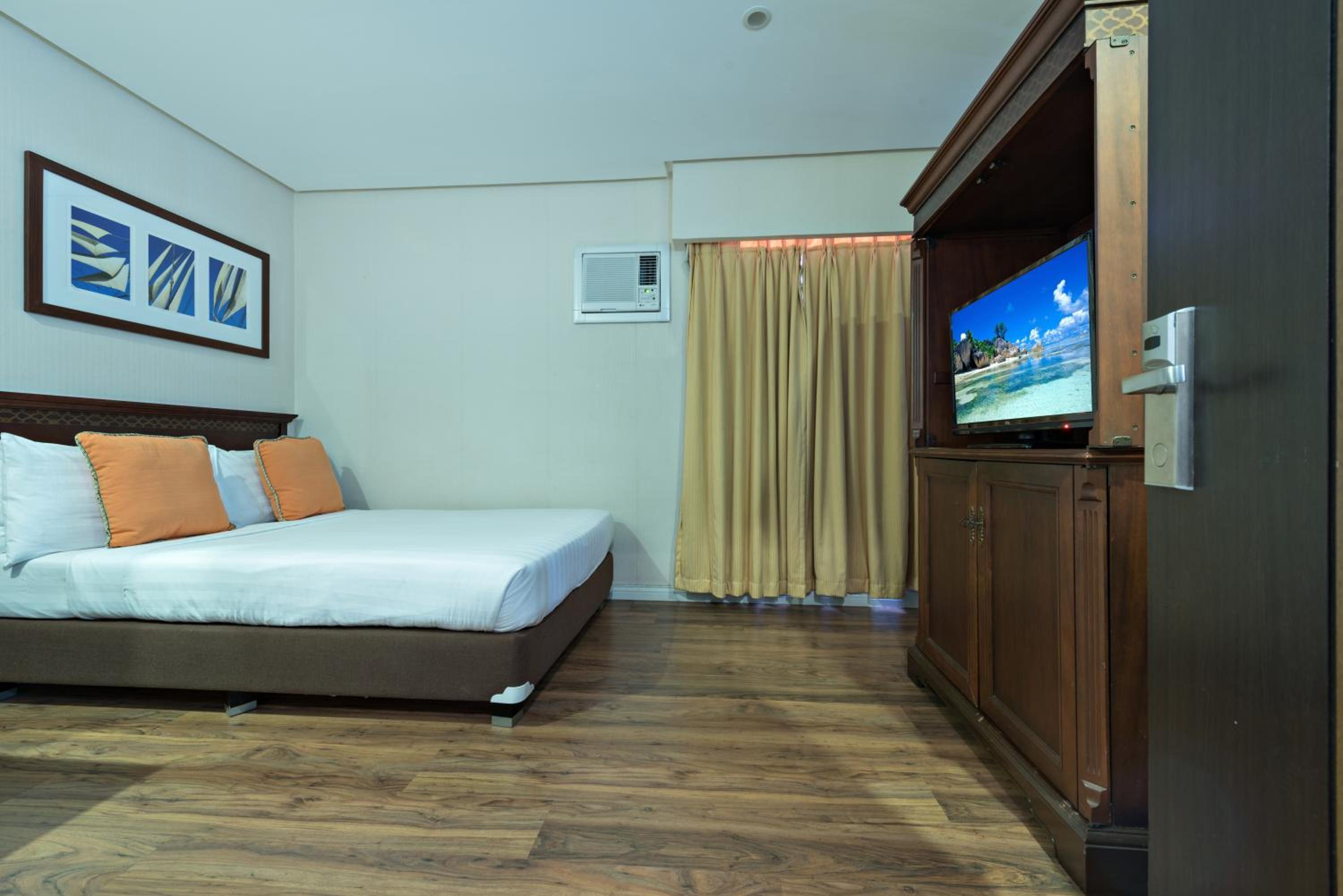 Superior Queen Room photo 2