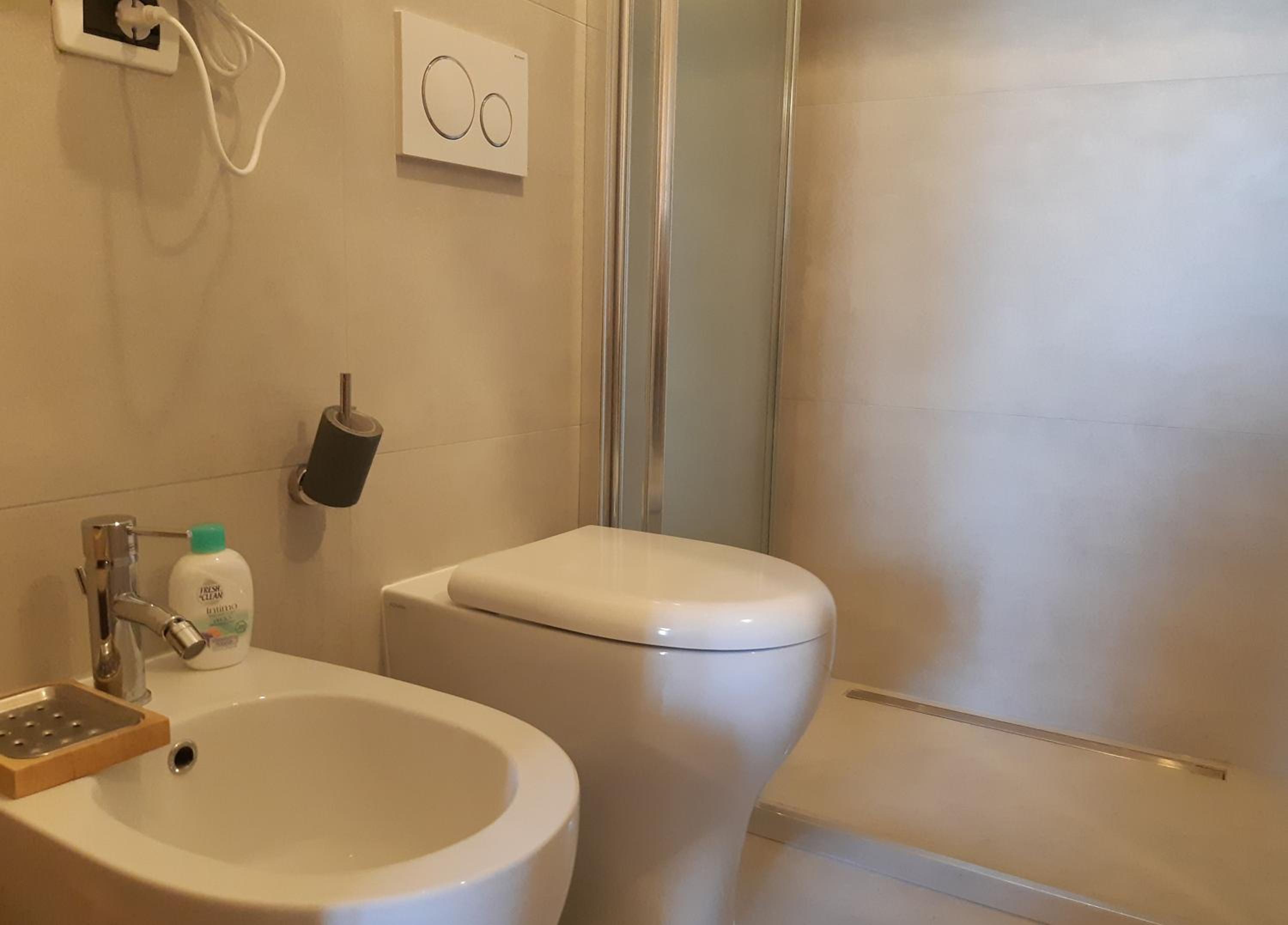 Double or Twin Room with Garden View - Photo 22