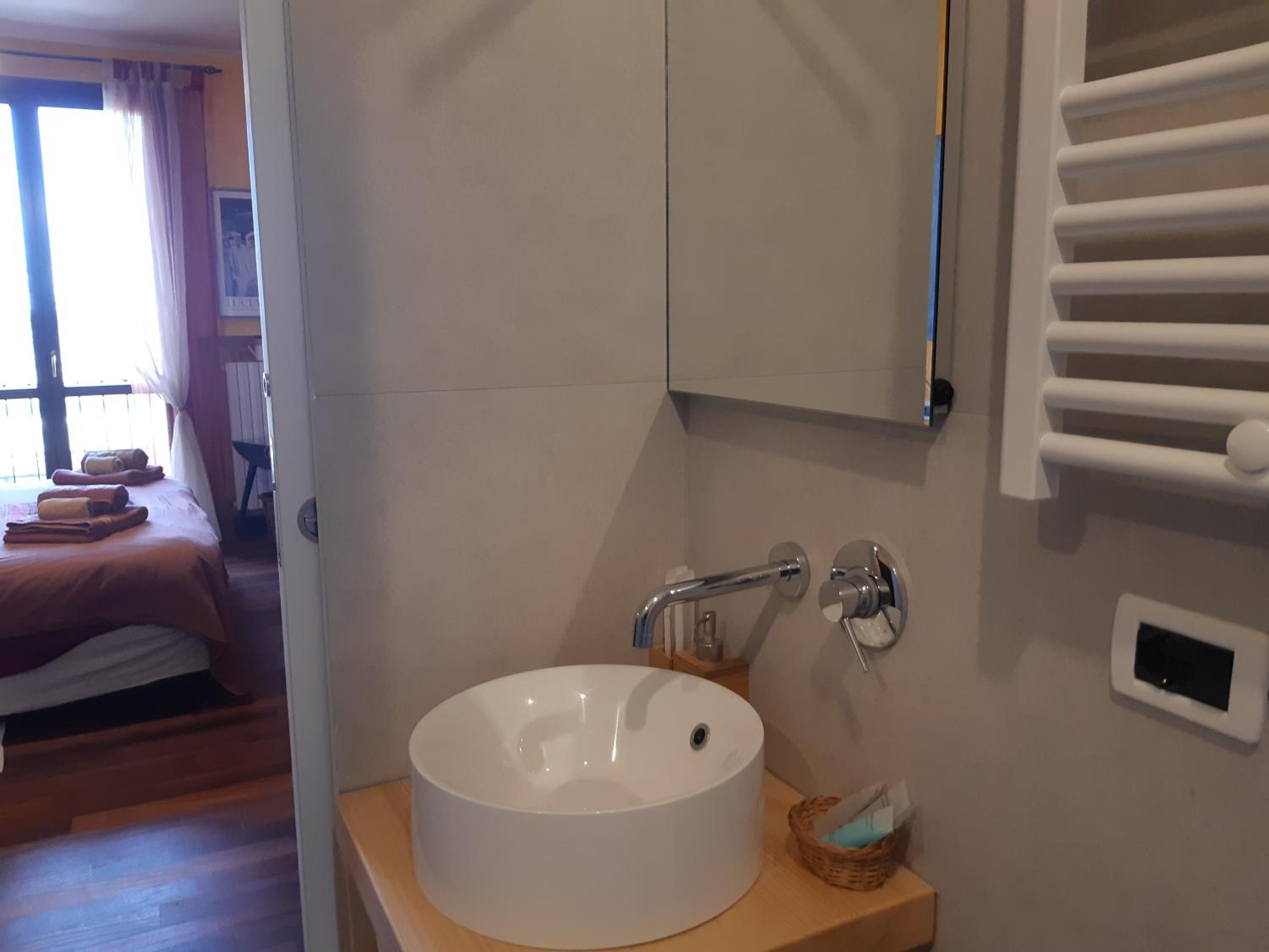 Double or Twin Room with Garden View - Photo 21