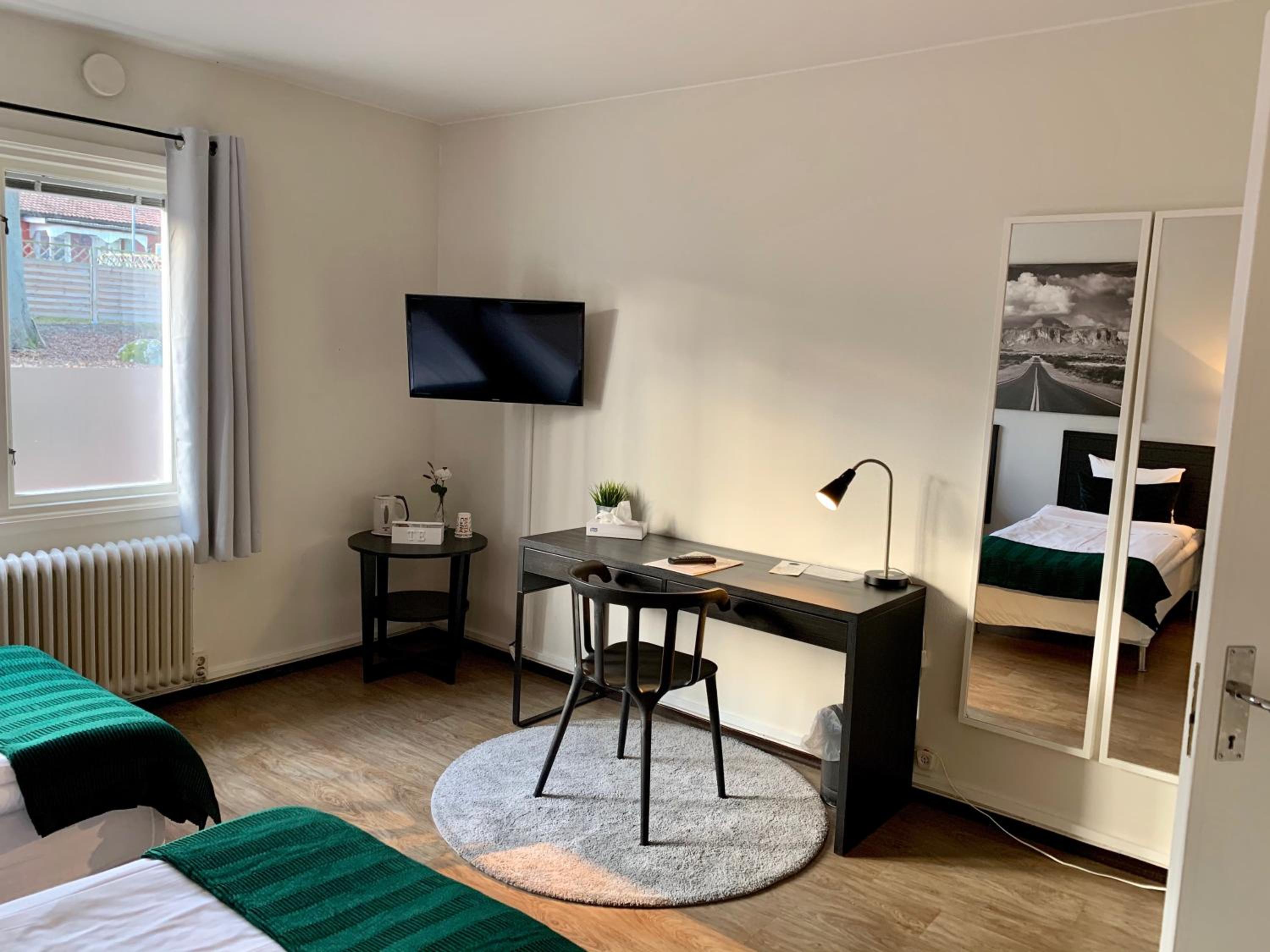 Standard Twin Room photo 3