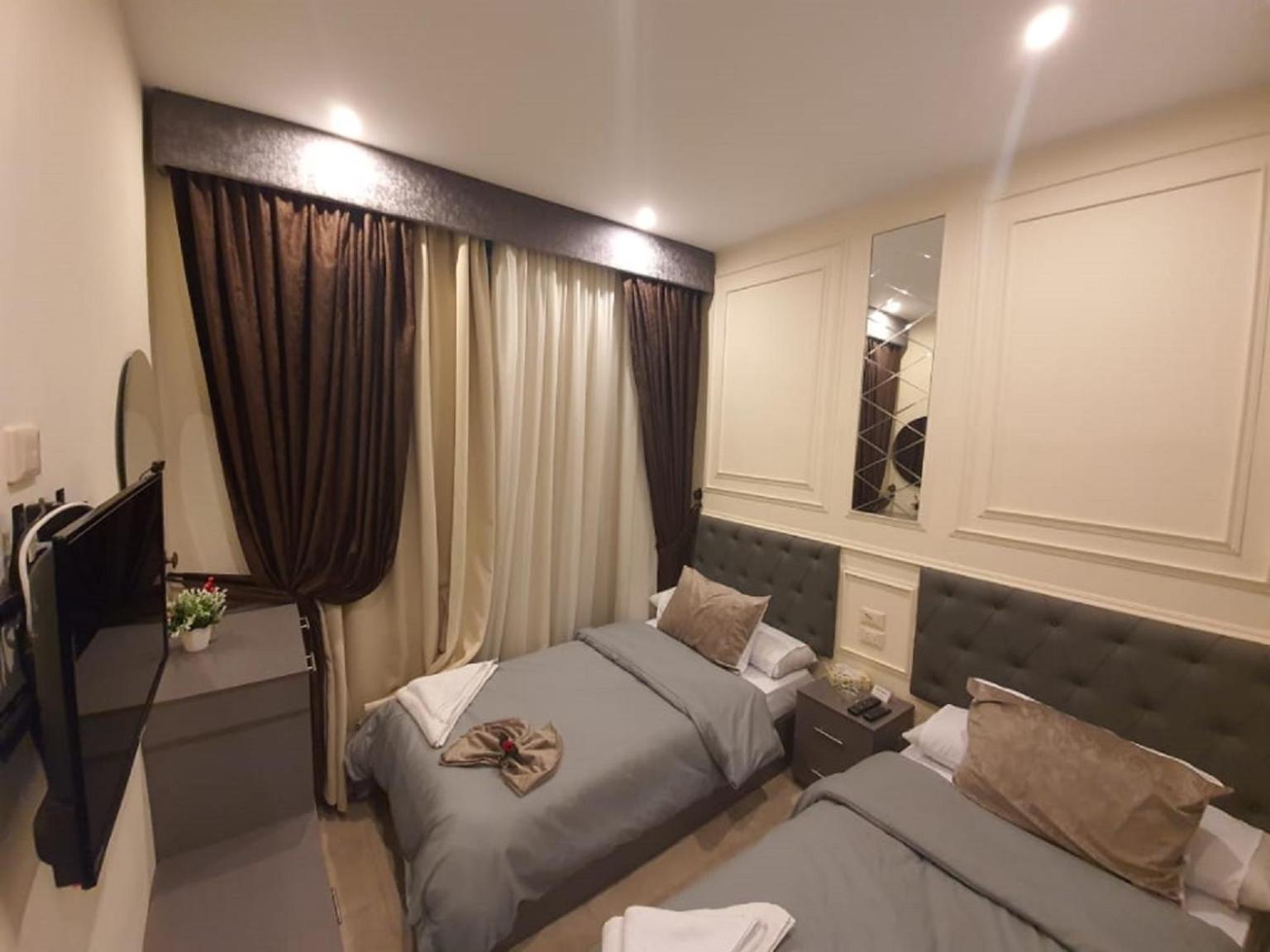 Deluxe Double or Twin Room - Photo 7
