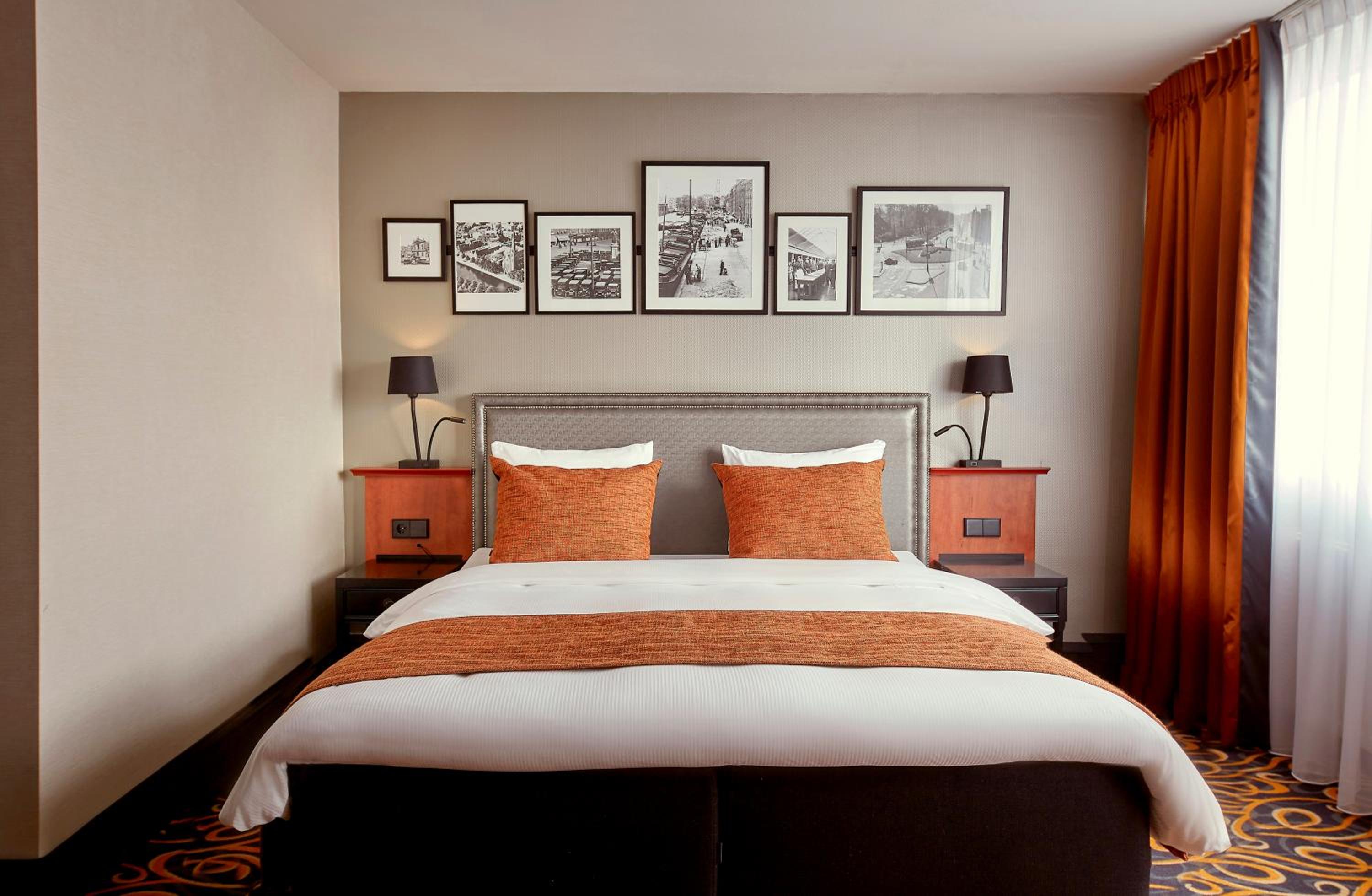 Deluxe Double or Twin Room with View - Photo 6