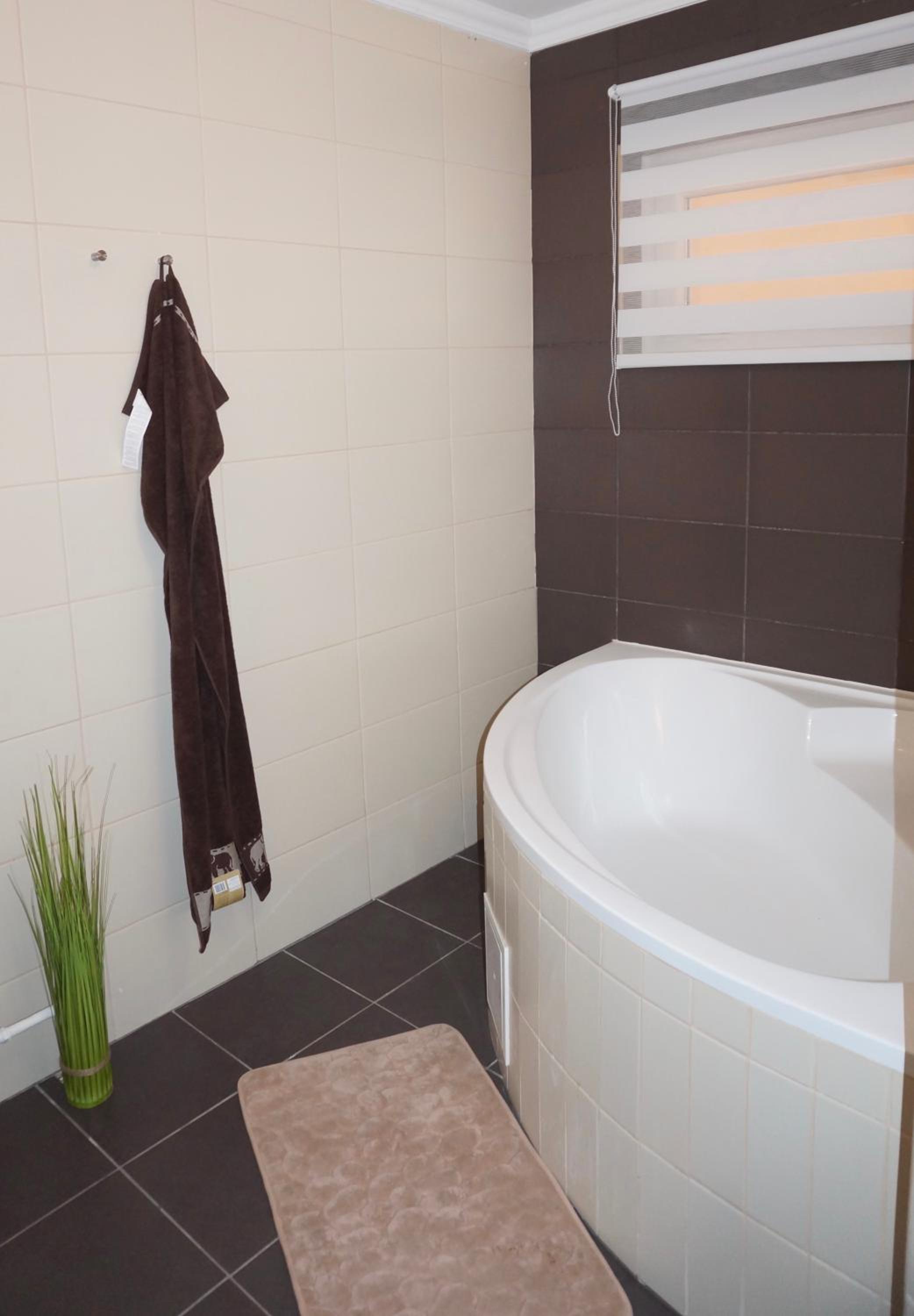 One-Bedroom Apartment - Photo 17