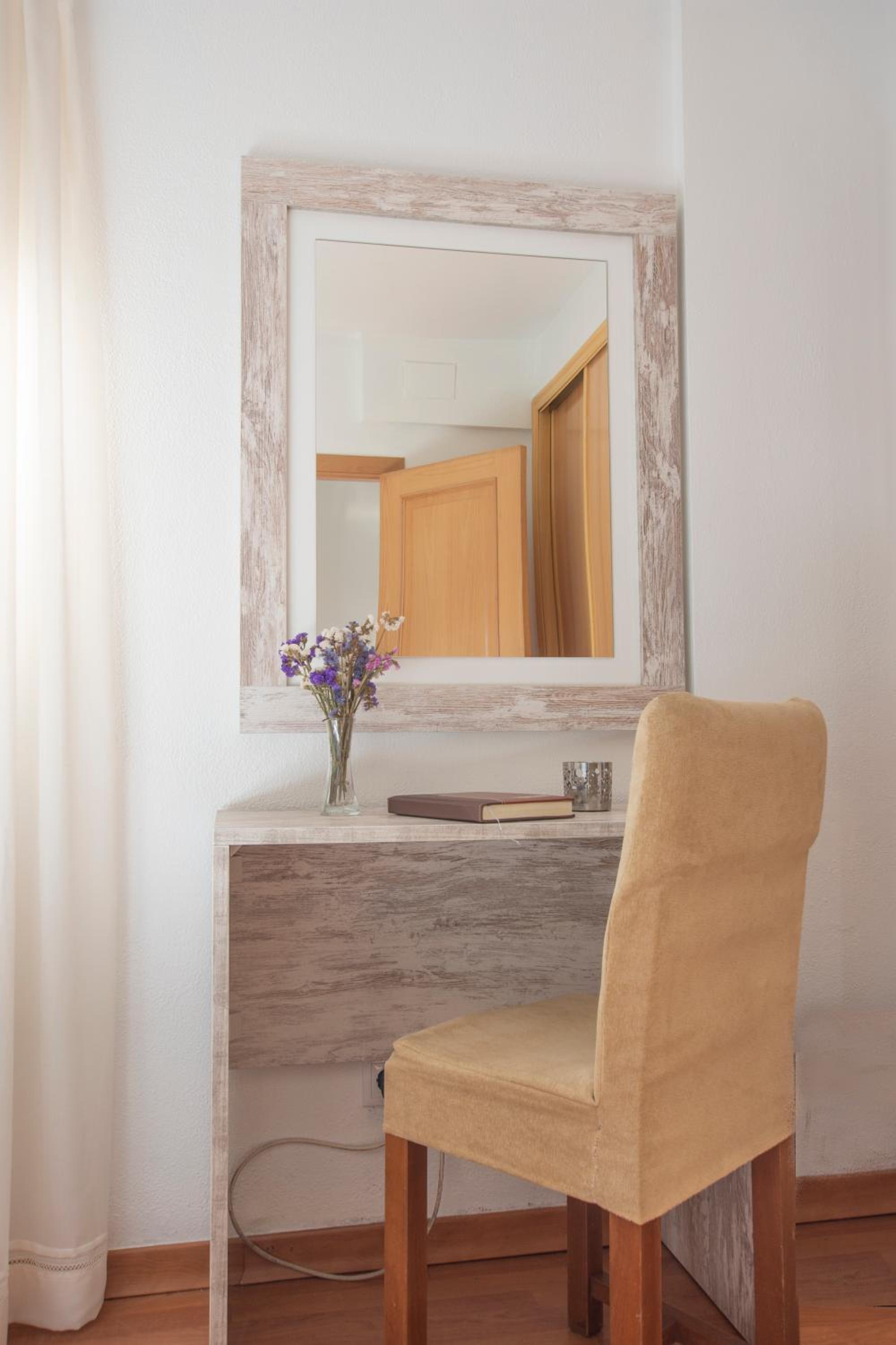 Standard Queen Room photo 3