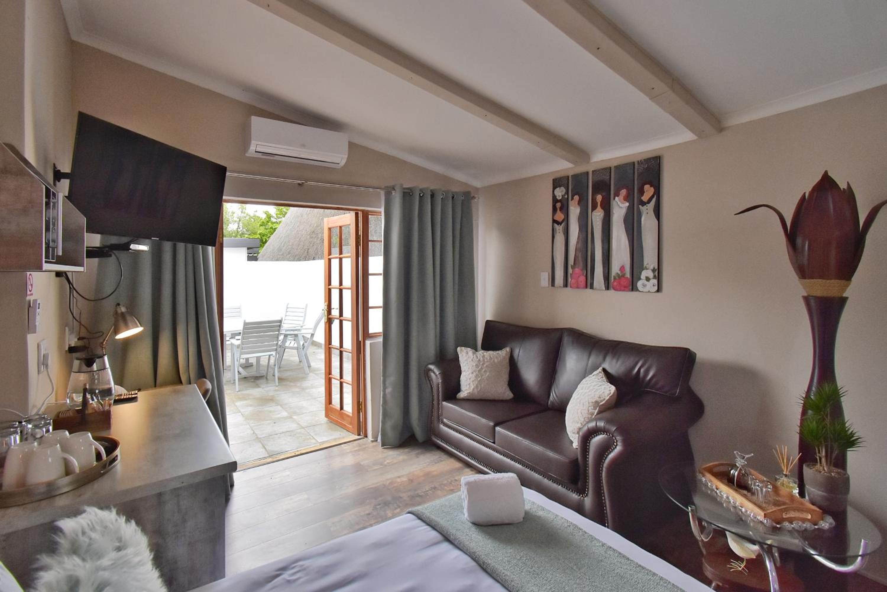 Deluxe Family Room
