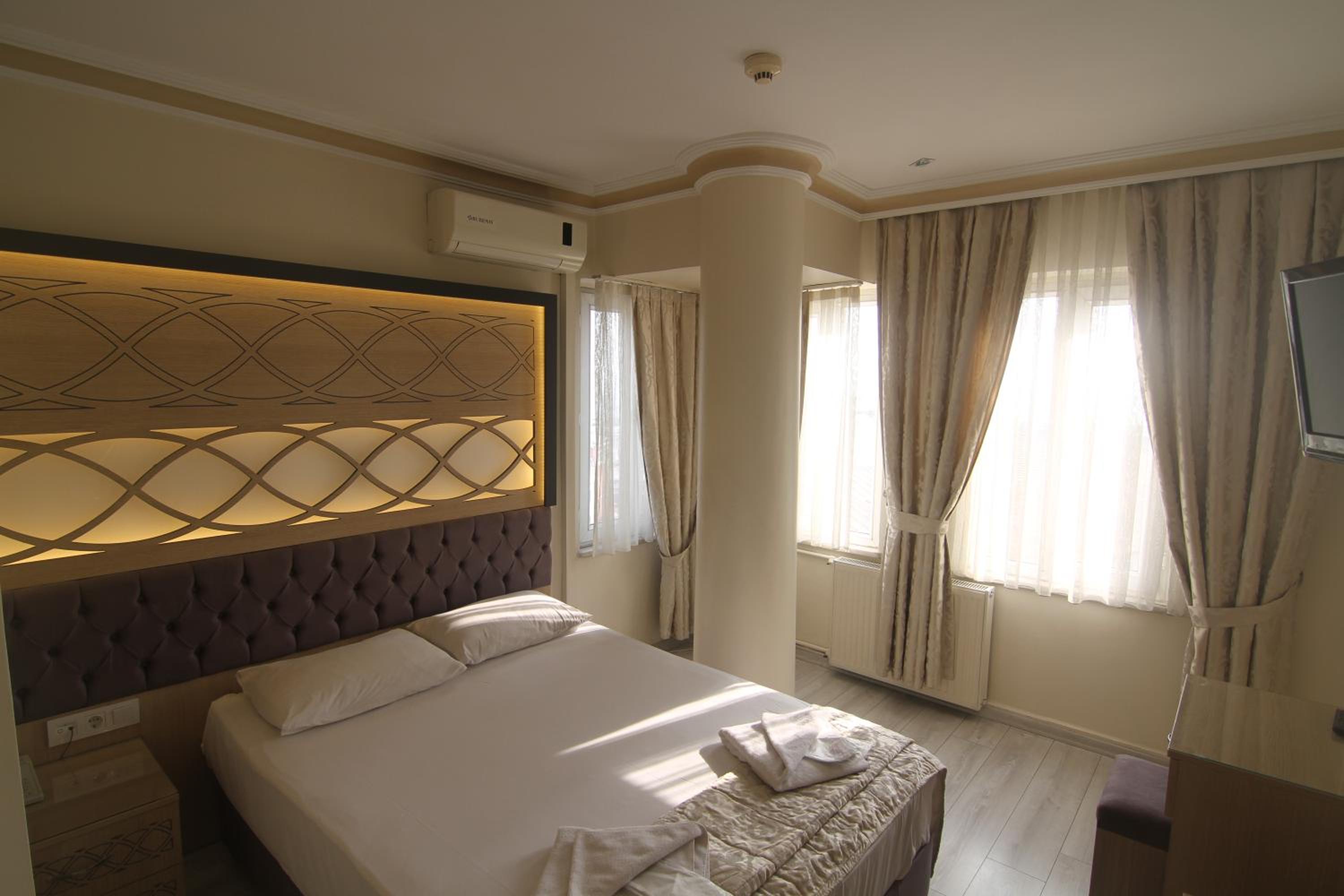 Classic Double Room with Sea View photo 3