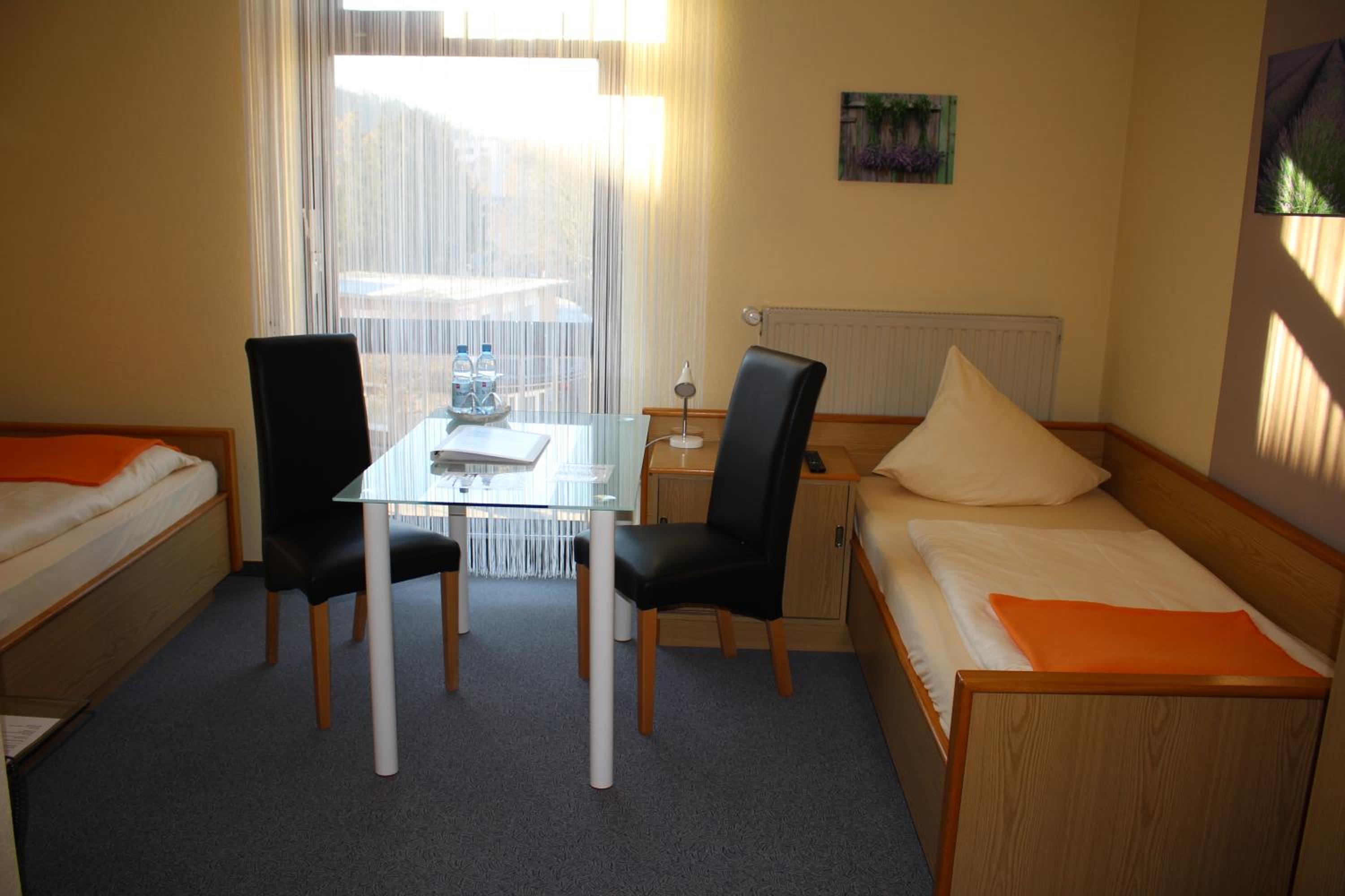 Double Room - Photo 6