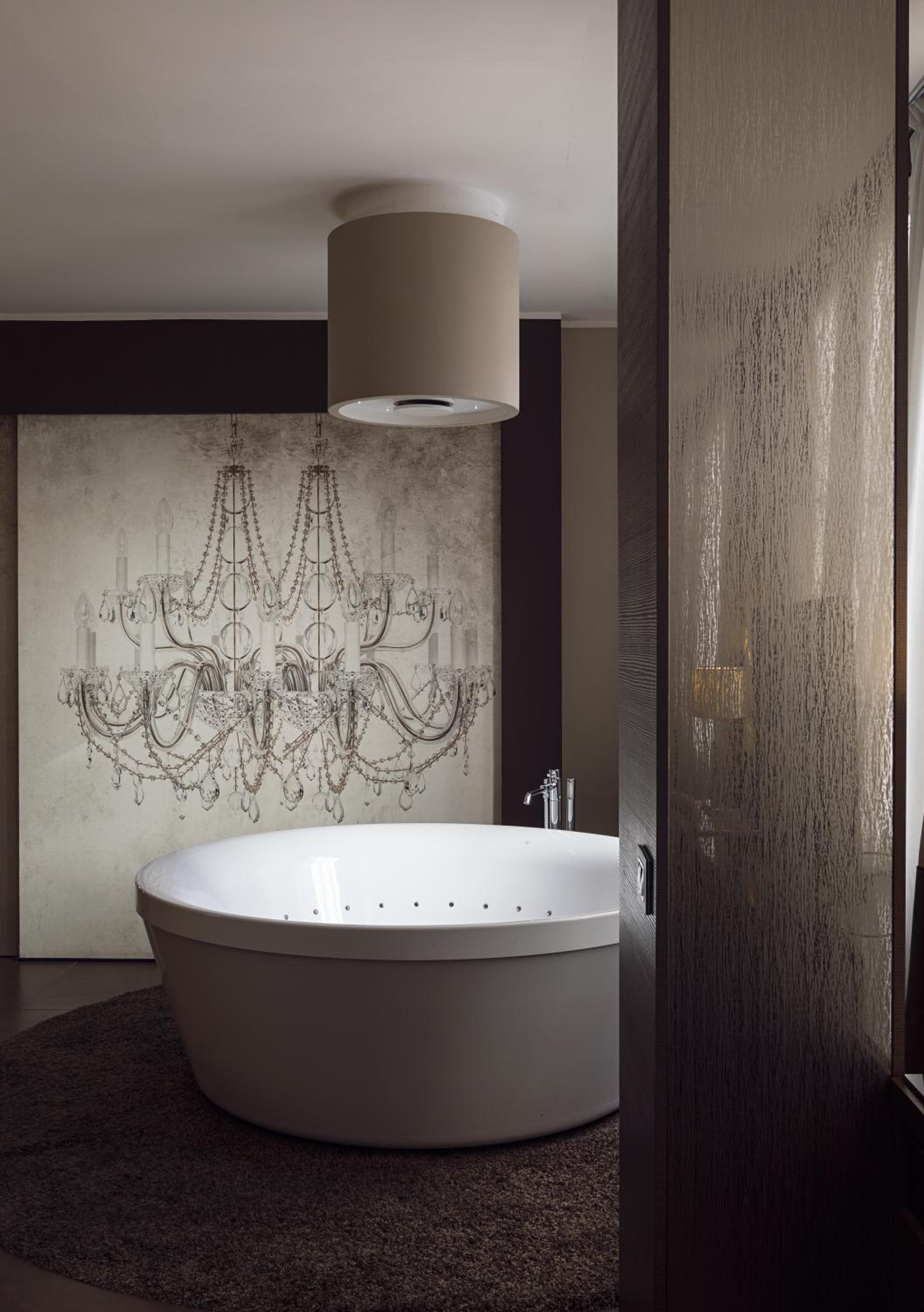 Suite with Spa Bath thumbnail 6