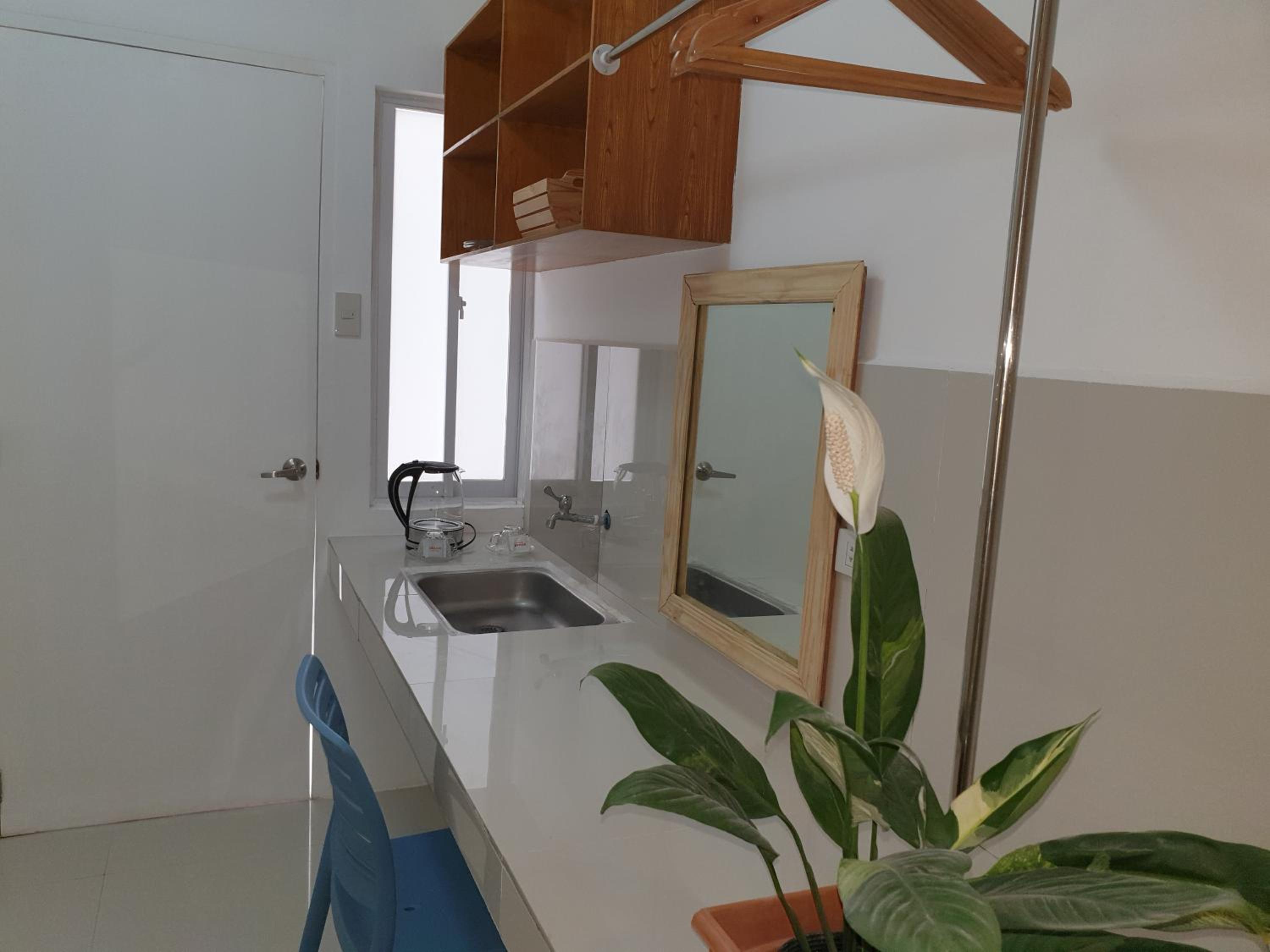 Double Room with Private Bathroom - Photo 4