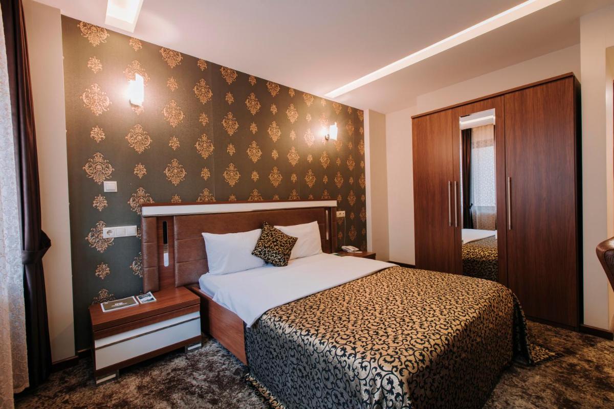 Double Room with Mountain View photo 1