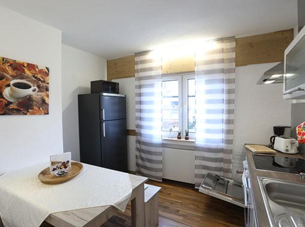 Apartment with Balcony - Photo 17