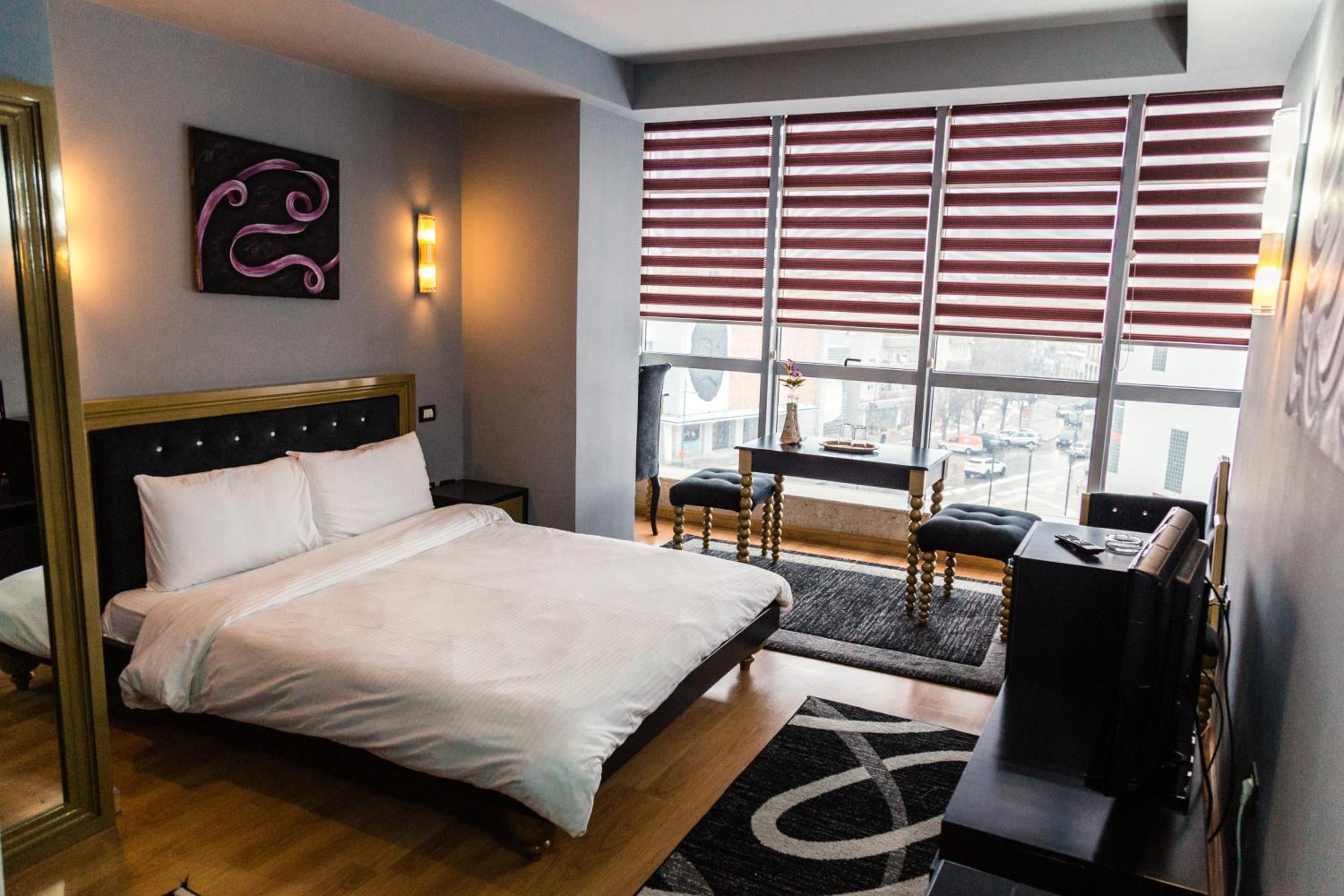 Junior Suite (2 Adults) photo 1