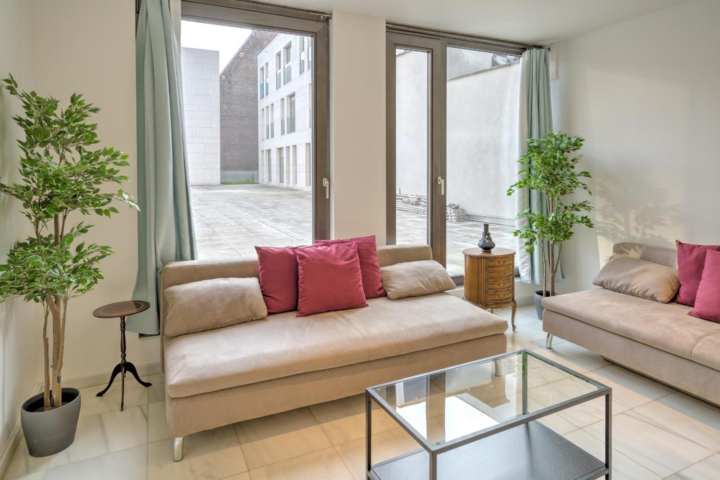 Apartment photo 2