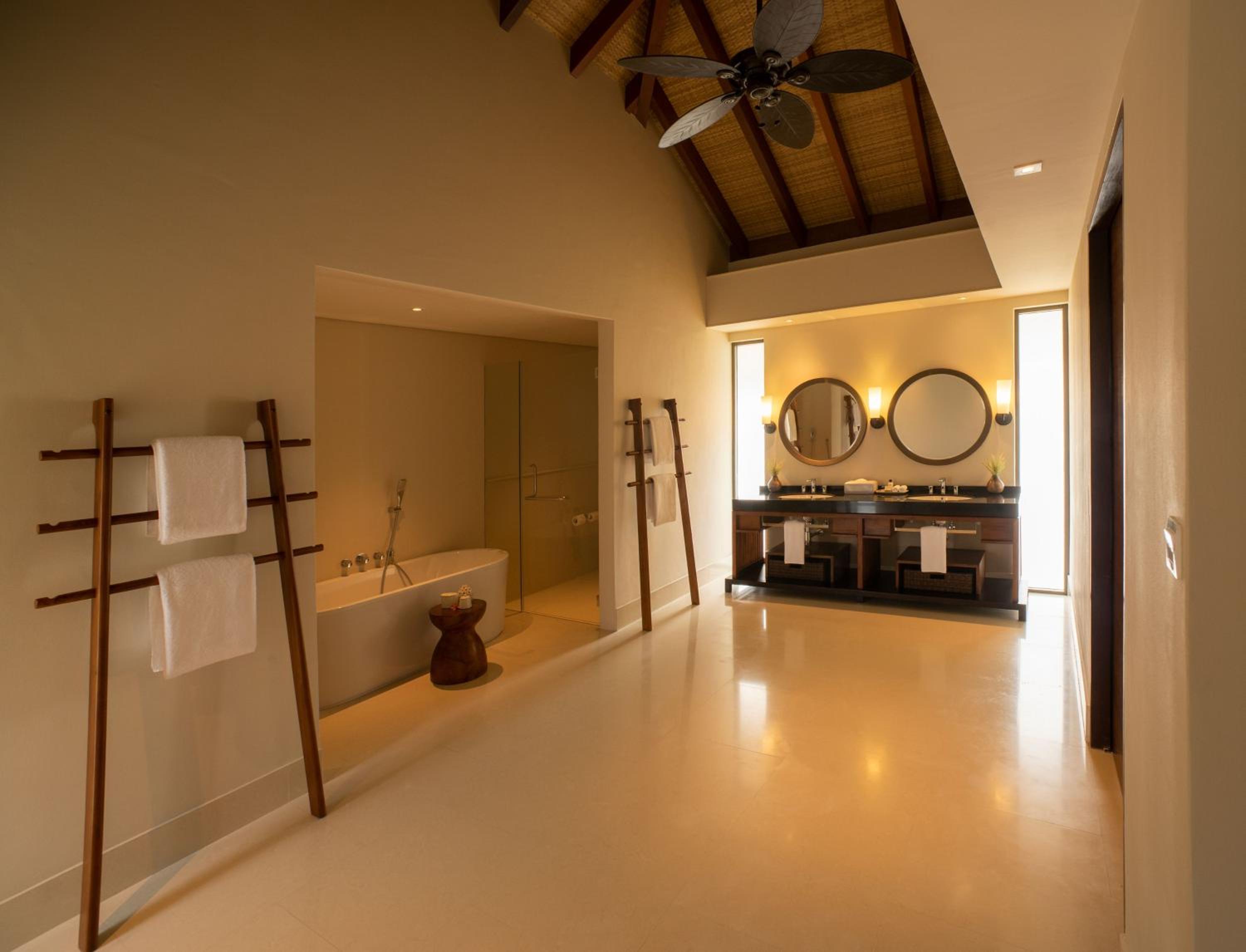 Sunrise Beach Pool Villa - Photo 4