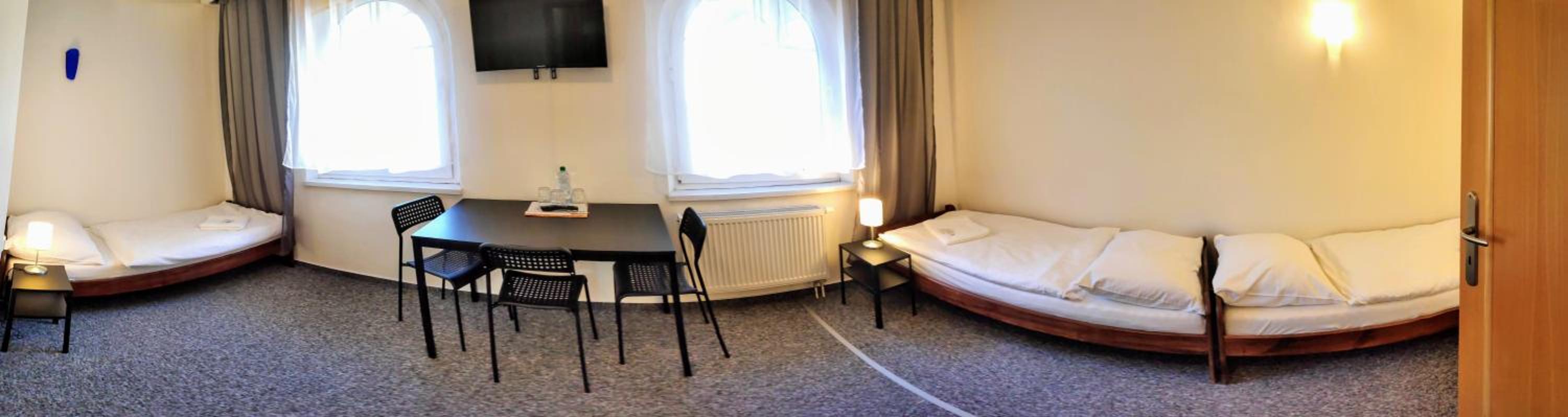 Basic Triple Room with Private Bathroom photo 1