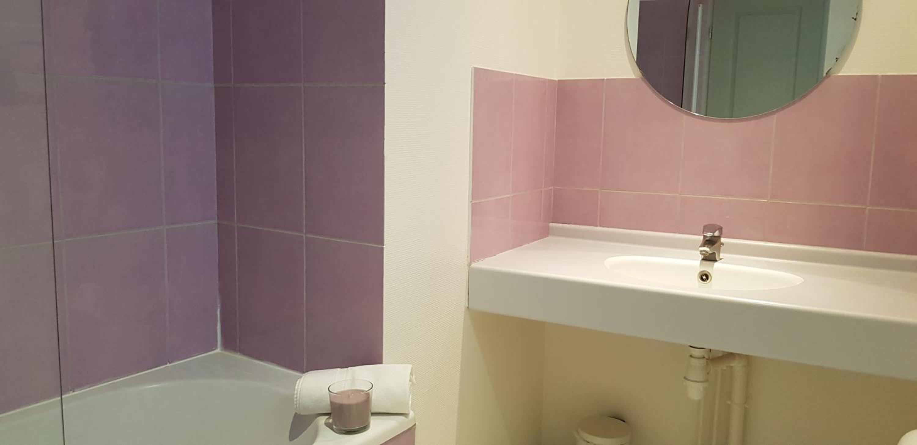 Twin Room - Photo 3