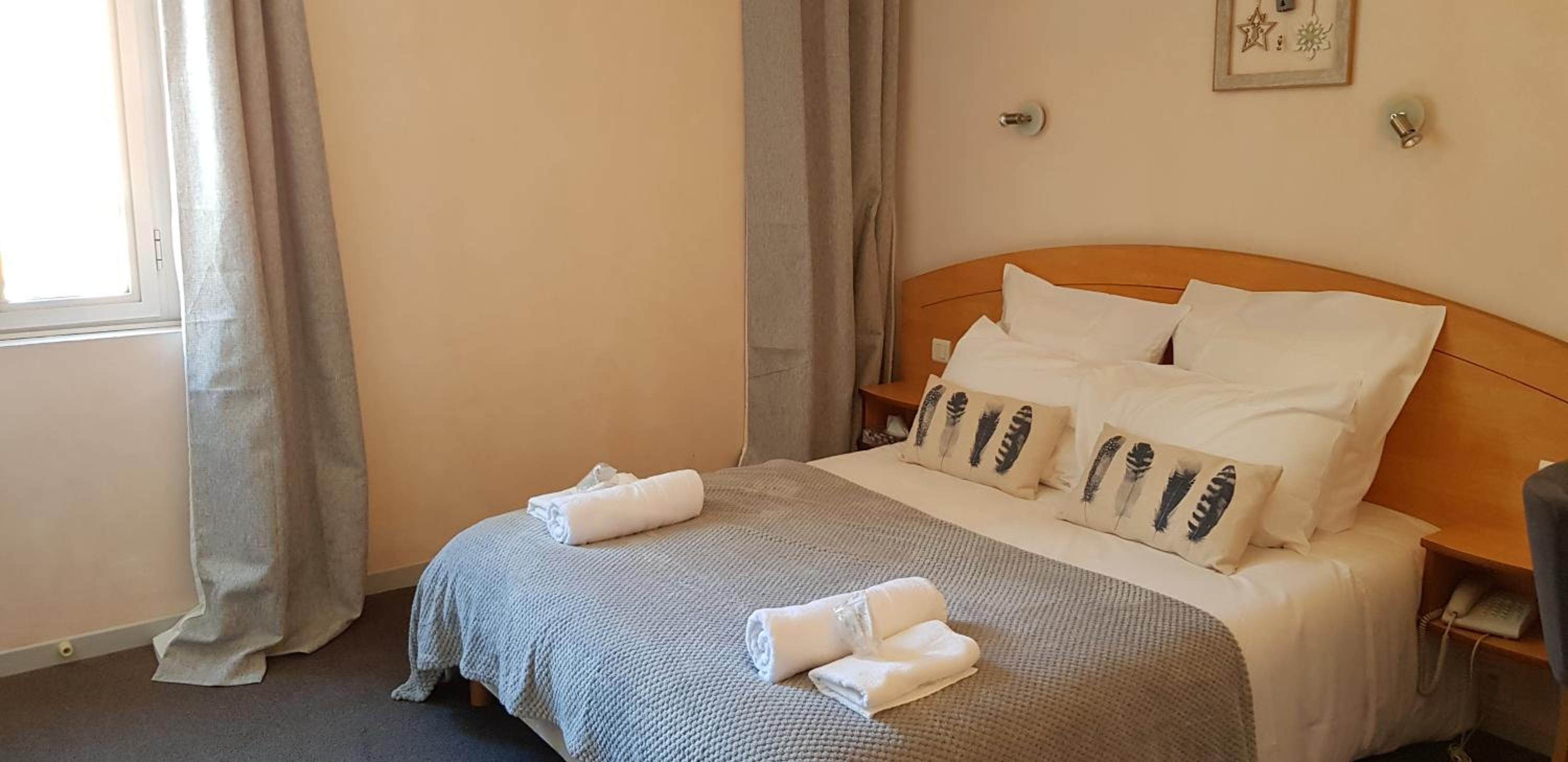 Double Room - Photo 14