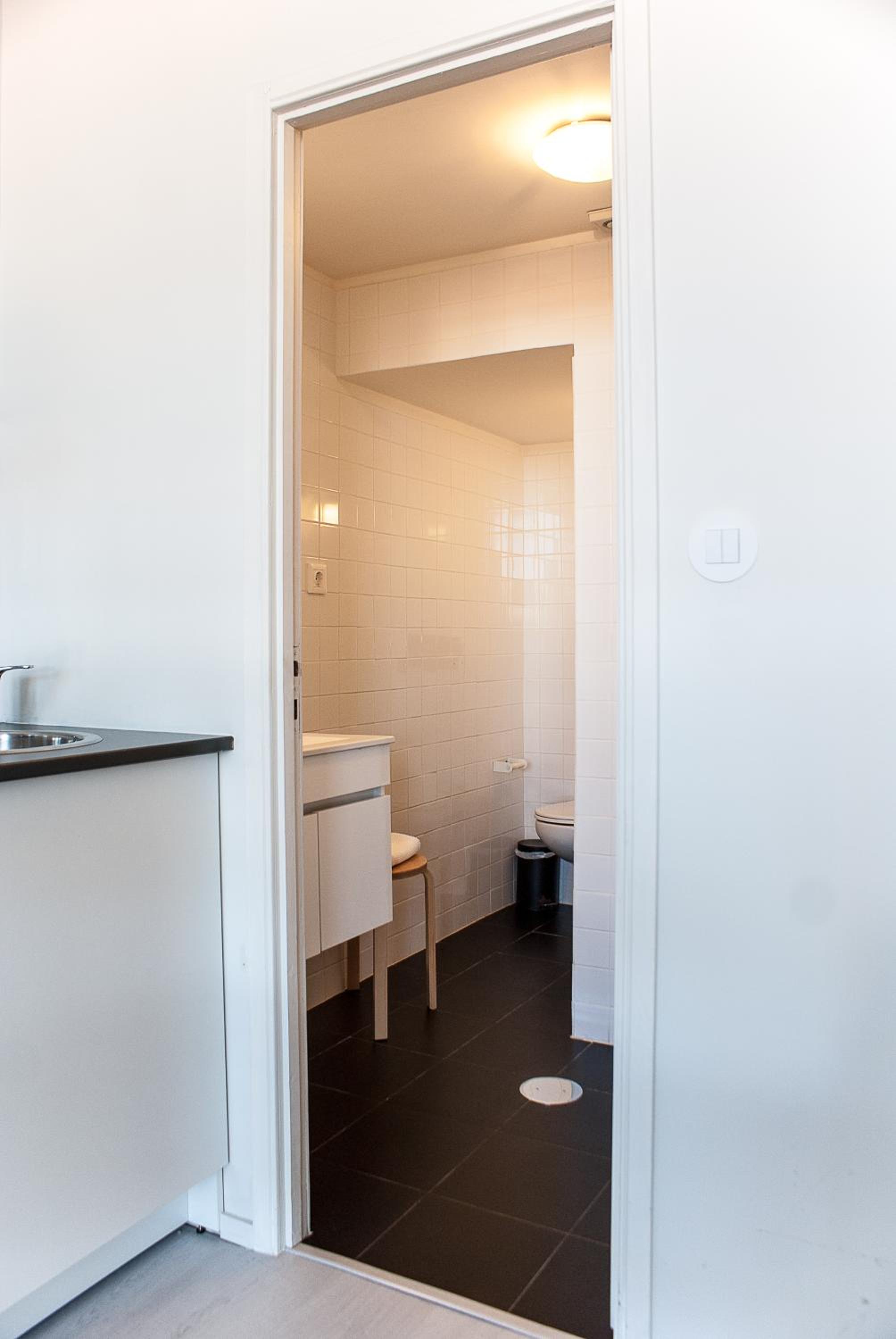 One-Bedroom Apartment - Photo 7