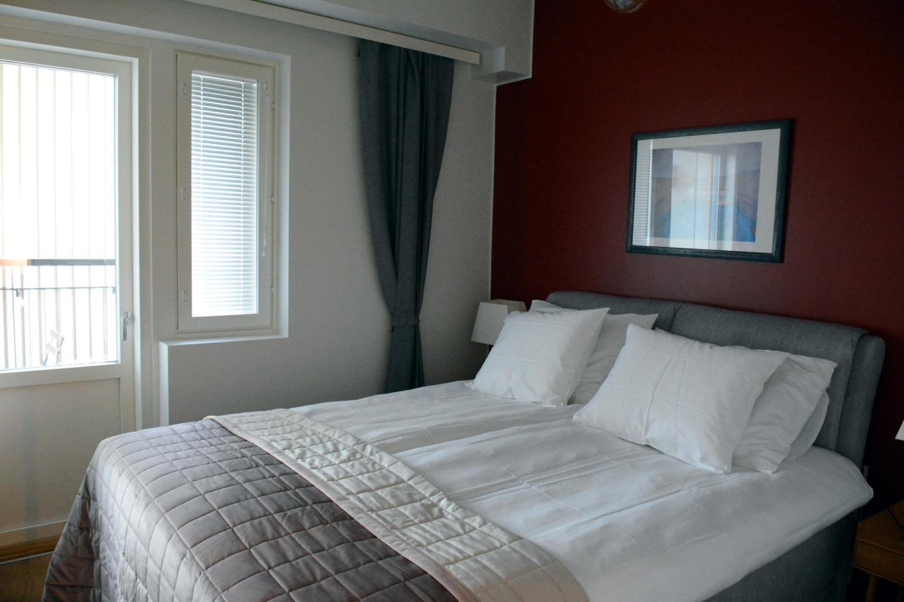 Two-Bedroom Apartment - Photo 20
