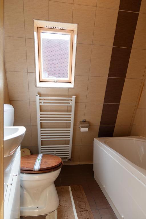 Two-Bedroom Apartment on the 1st floor in a villa with 2 levels - separate entrance - Photo 6
