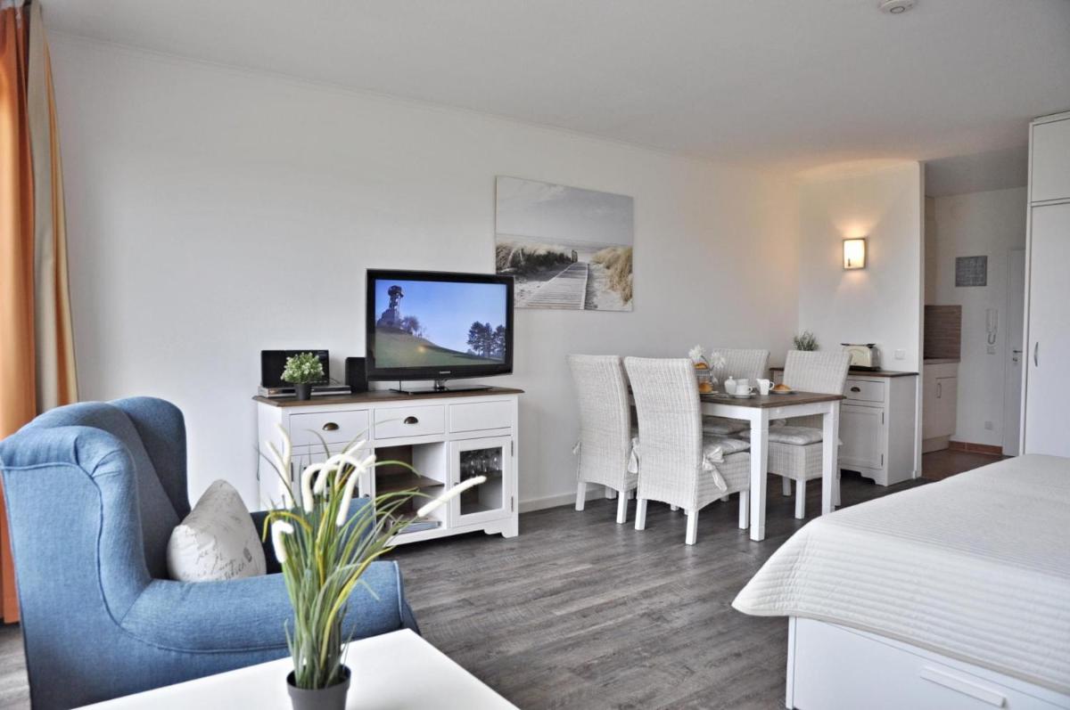 Apartment photo 1