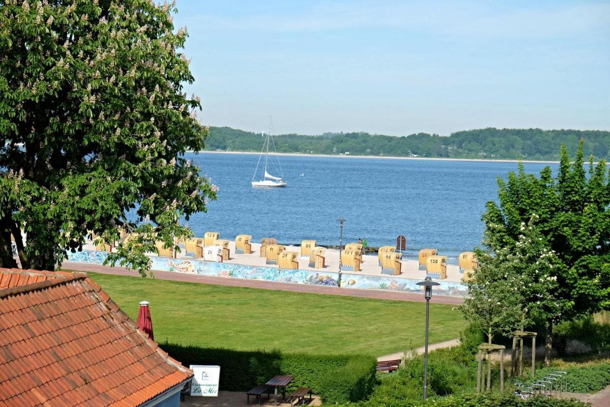 Apartment with Sea View photo 1