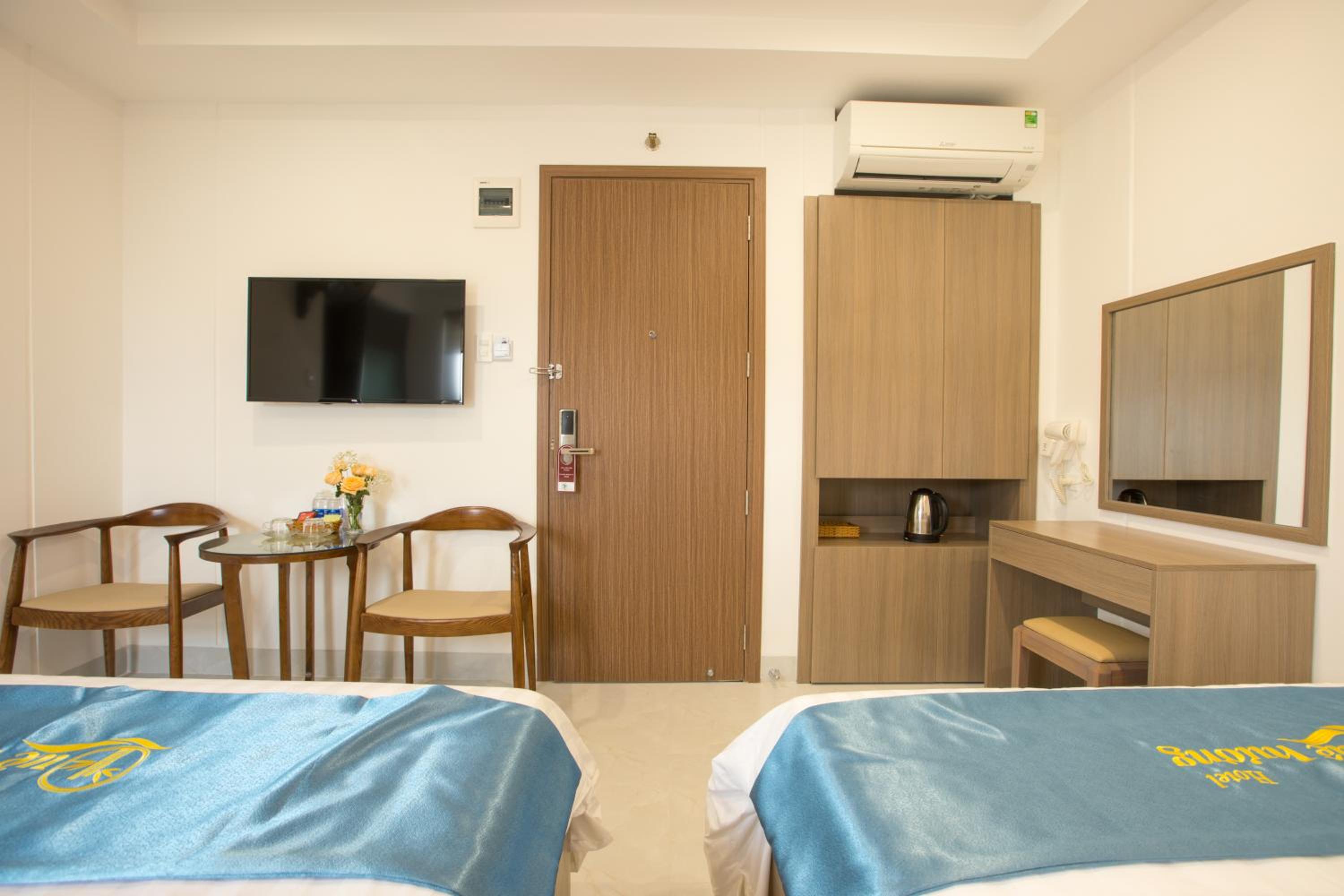 Twin Room with Private Bathroom