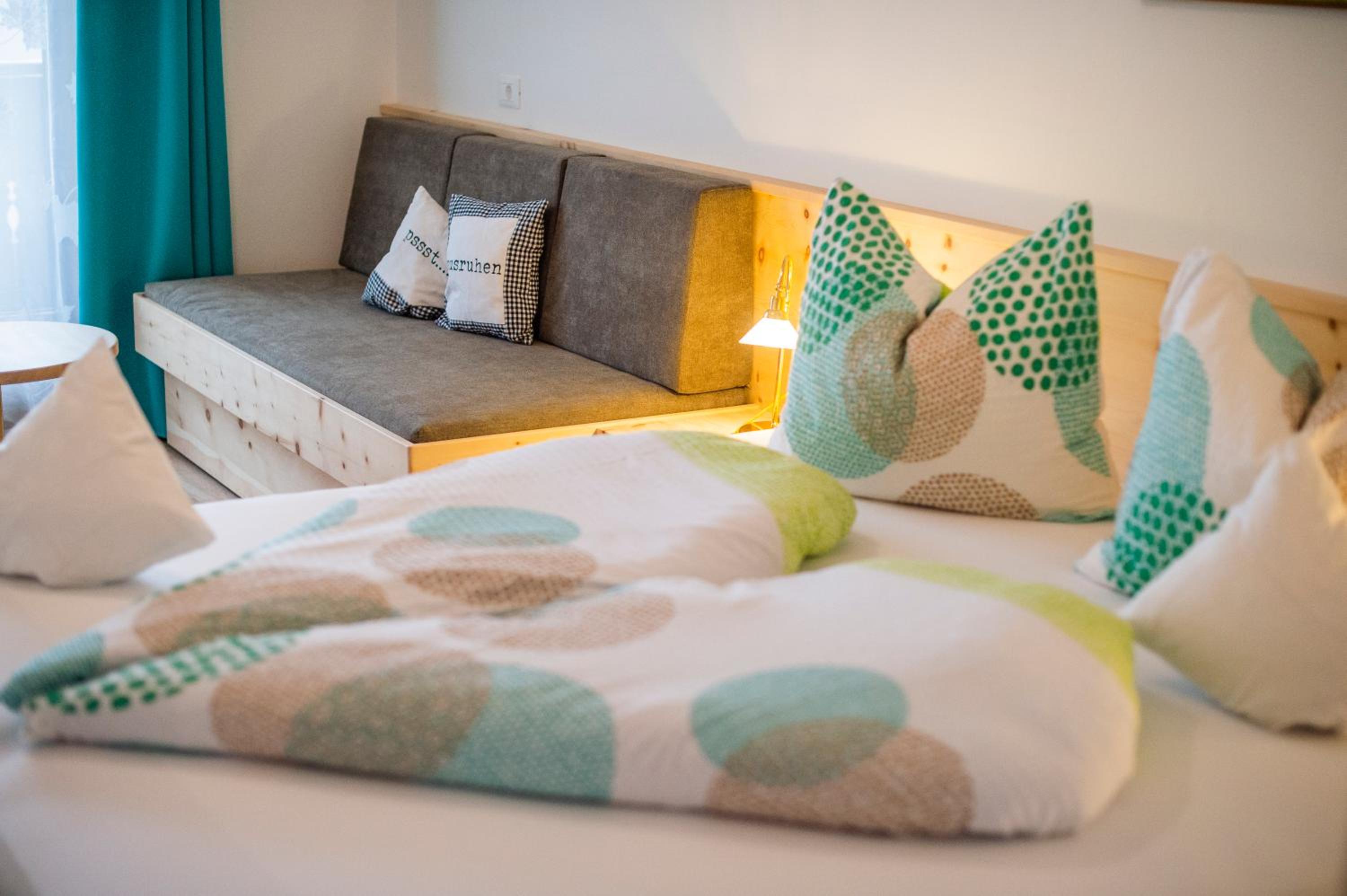 Double Room with Garden View - Photo 7